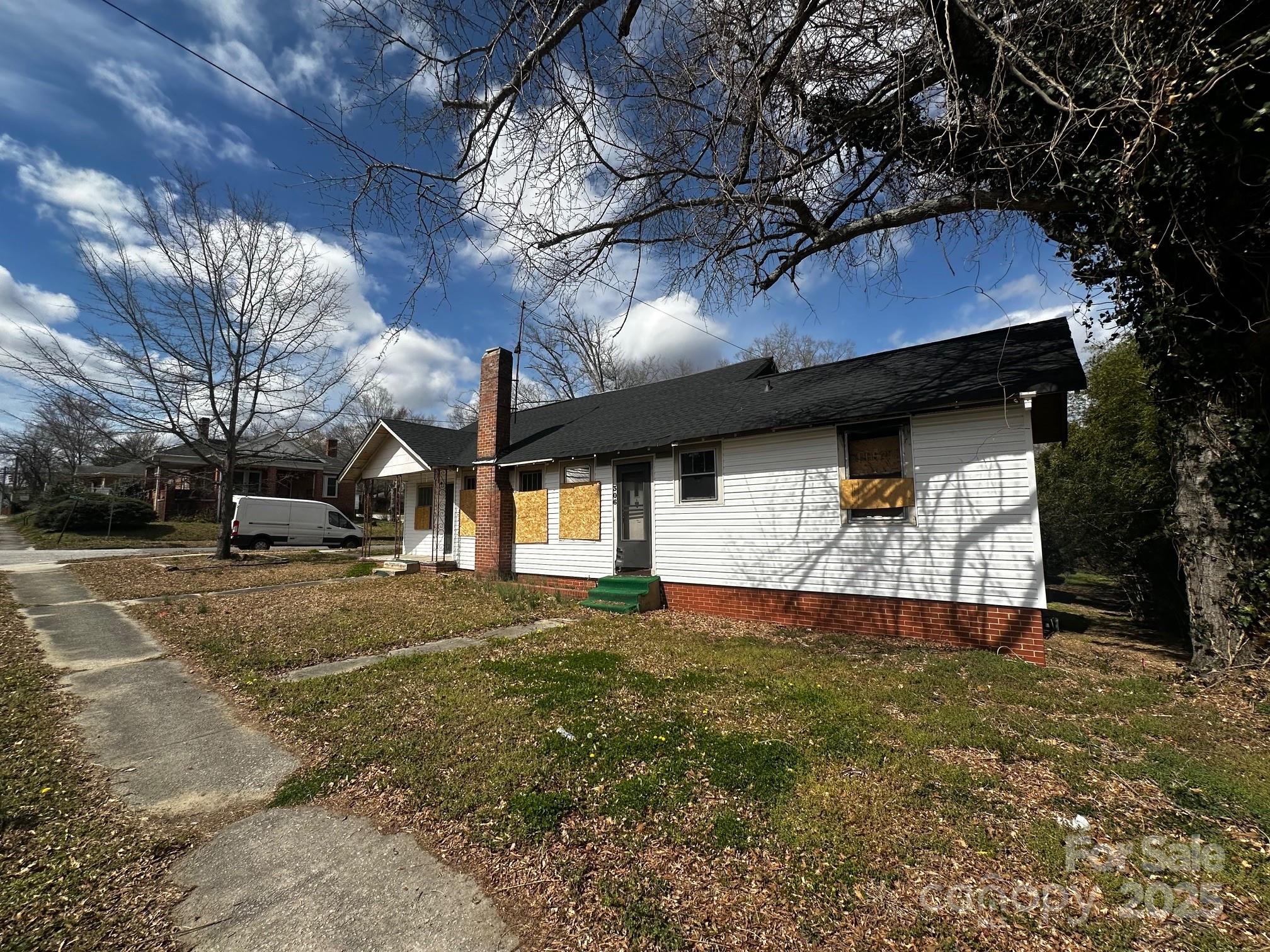 306 E Arch Street — Lancaster