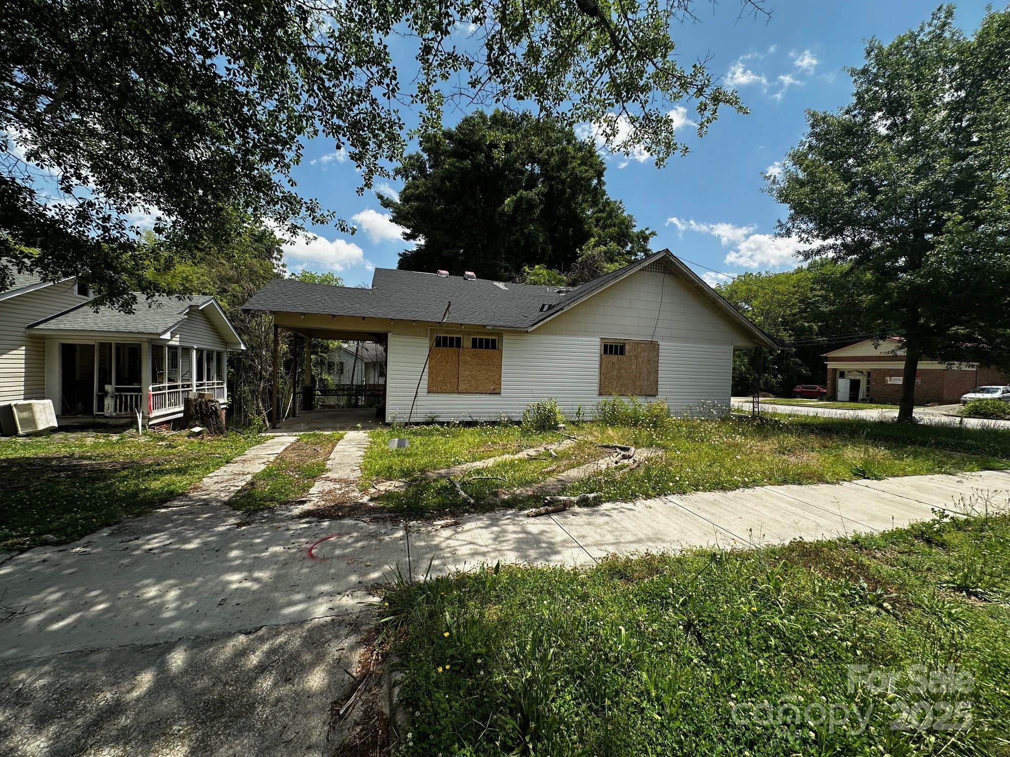 306 E Arch Street — Lancaster