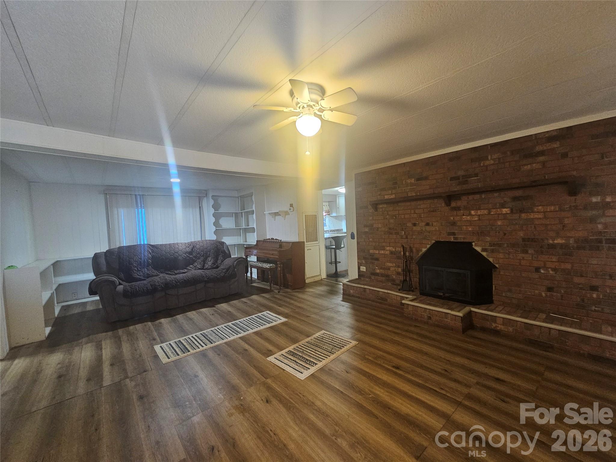 130 Susan Road — Casar