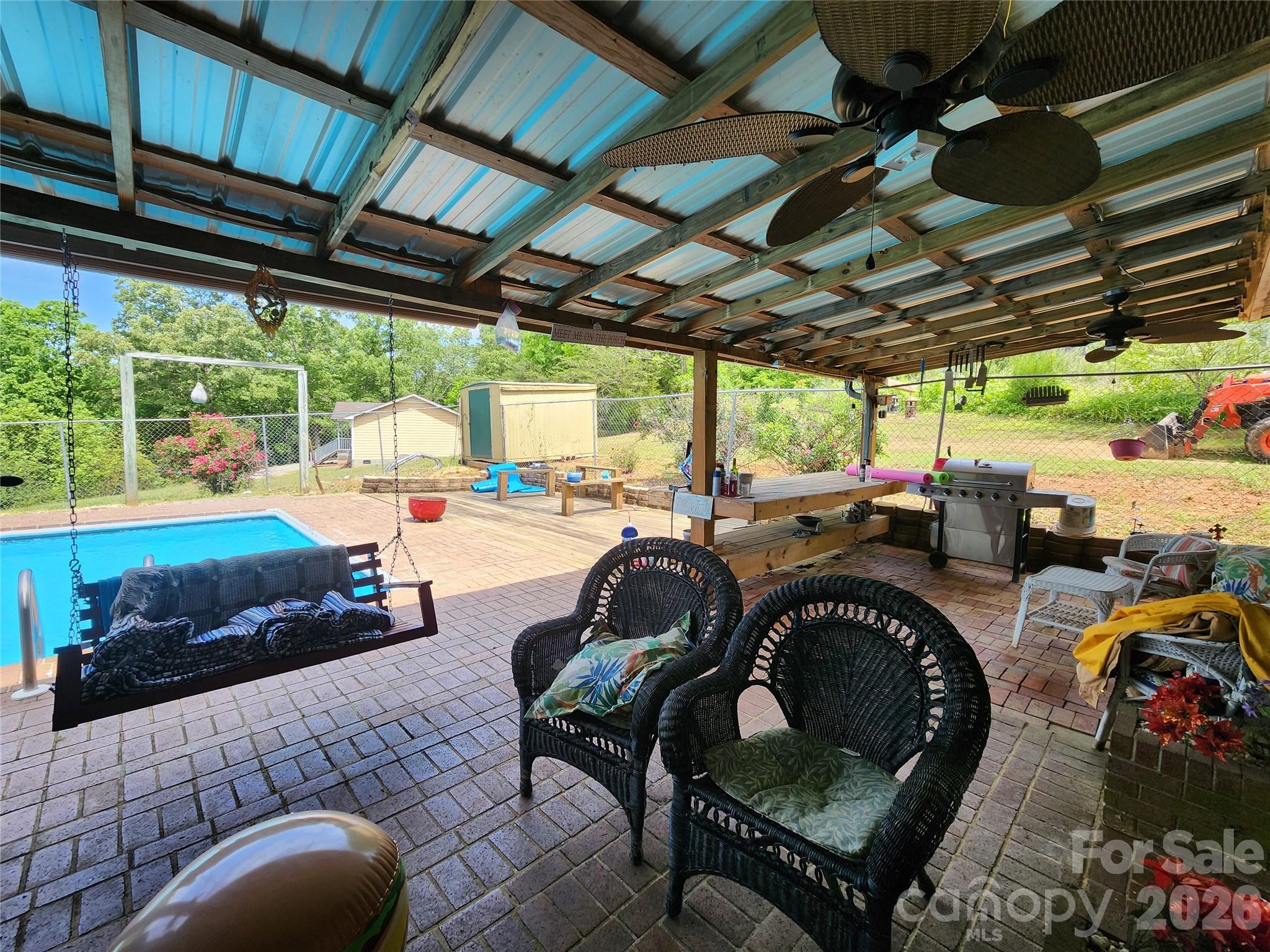 130 Susan Road — Casar