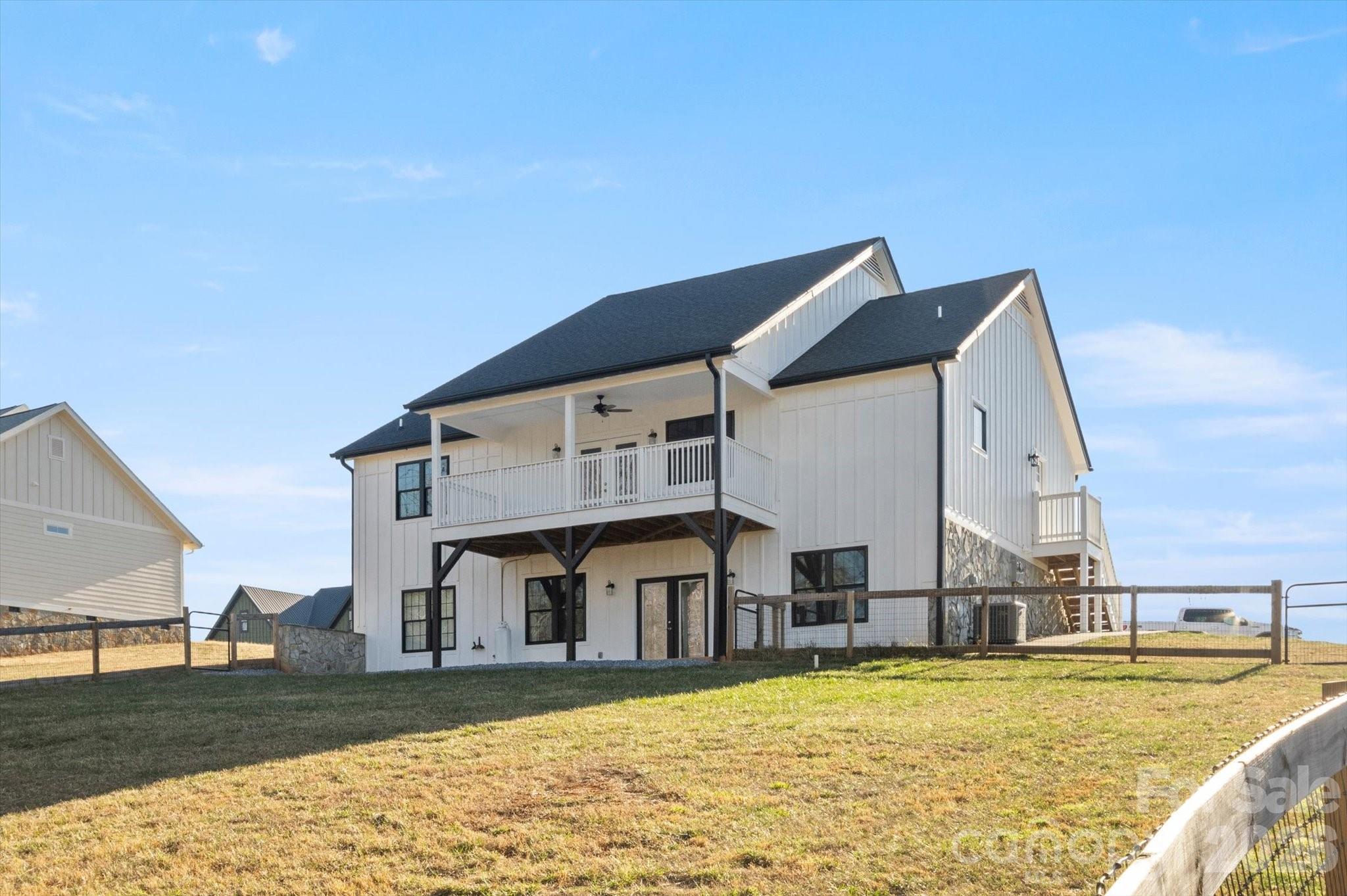 78 Grace Estates Drive — Marion
