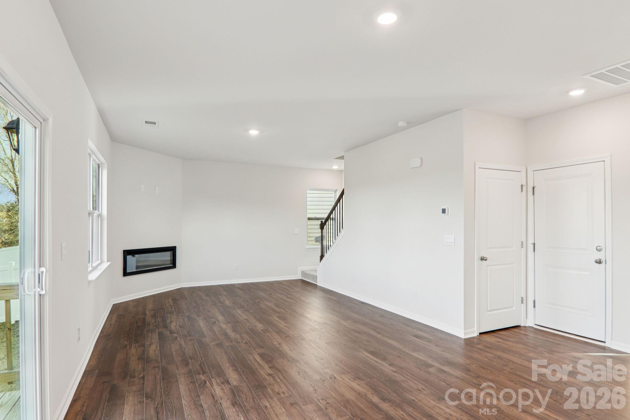 823 Adelston Lane — Asheville