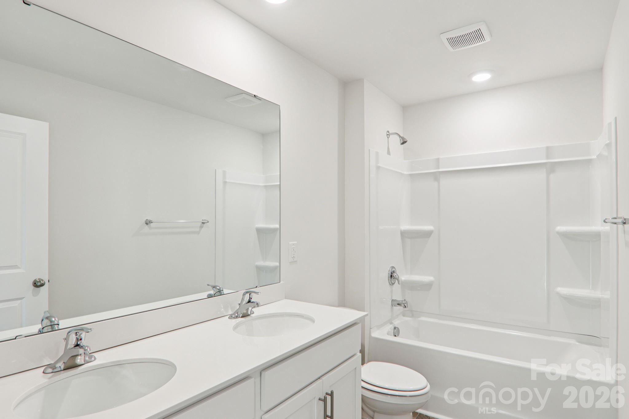 823 Adelston Lane — Asheville