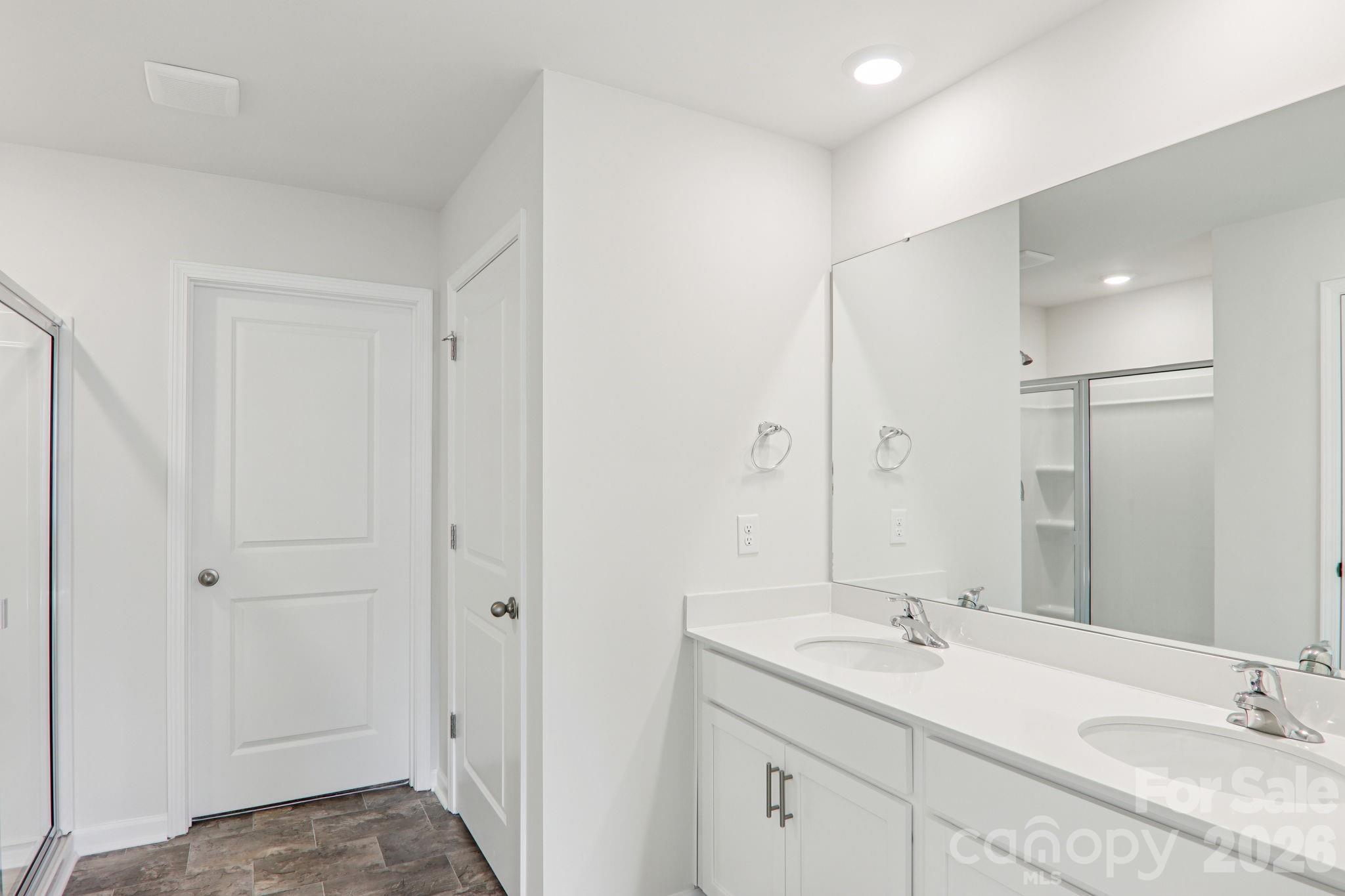 823 Adelston Lane — Asheville