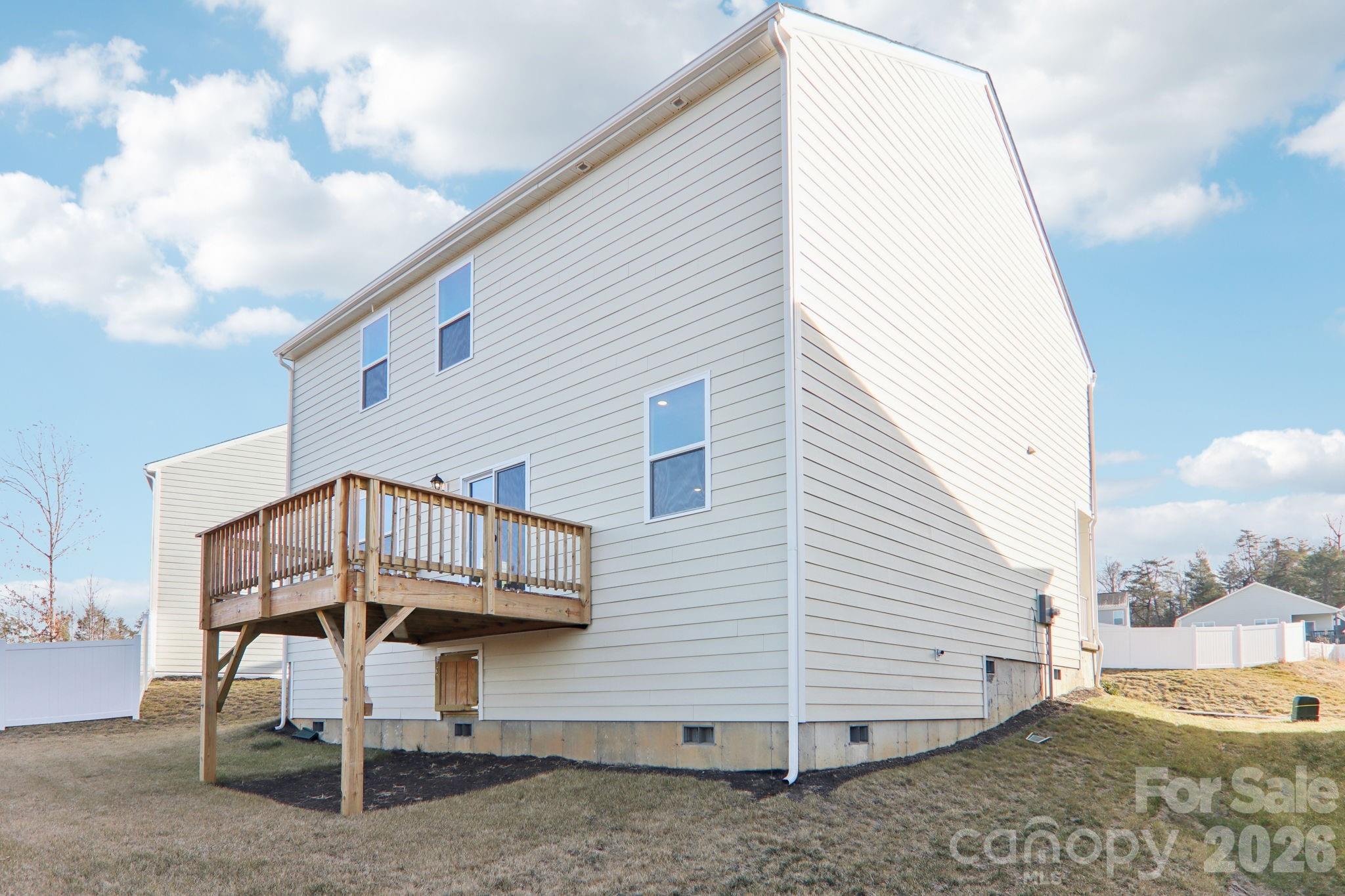 823 Adelston Lane — Asheville