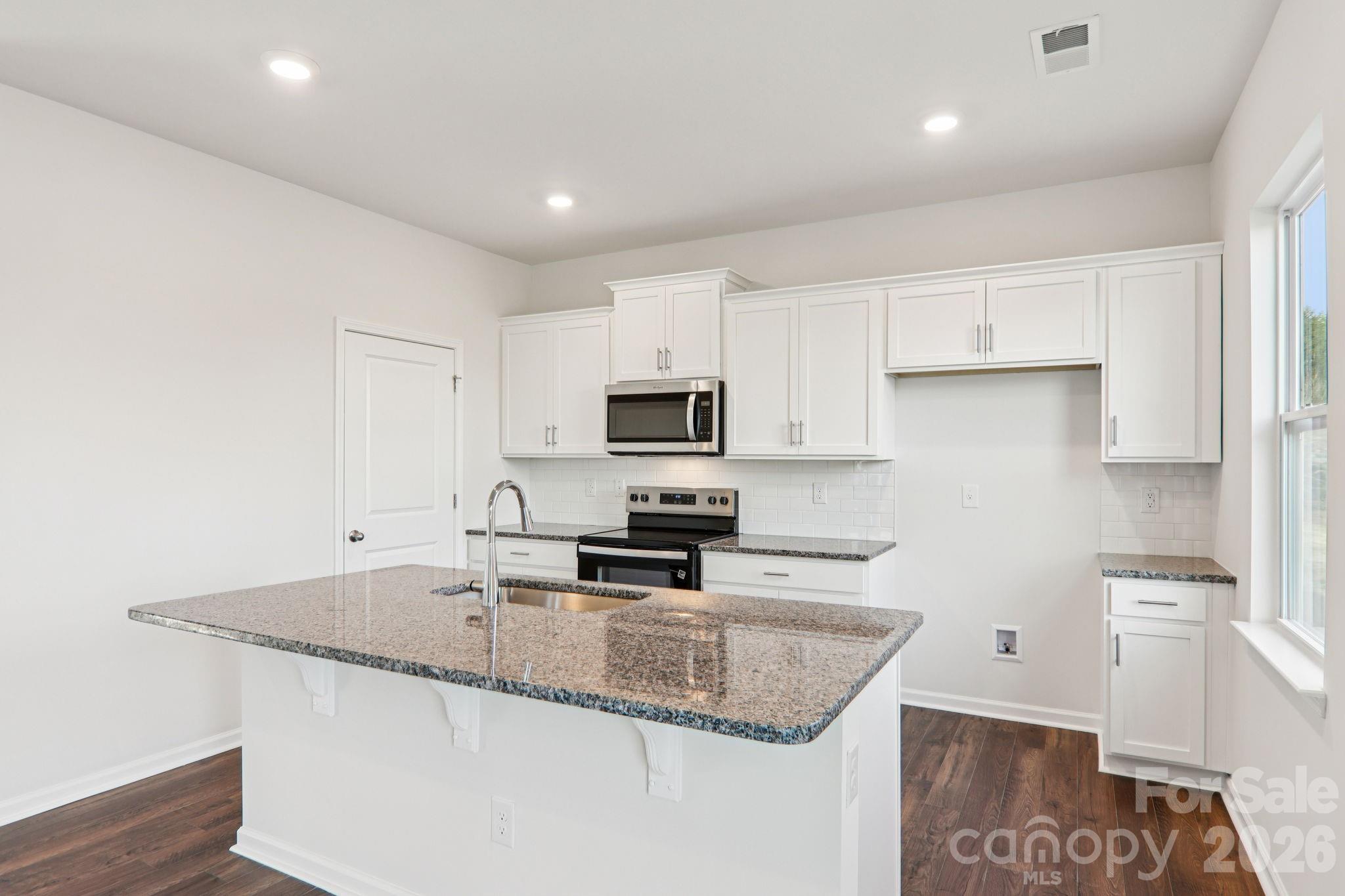 823 Adelston Lane — Asheville
