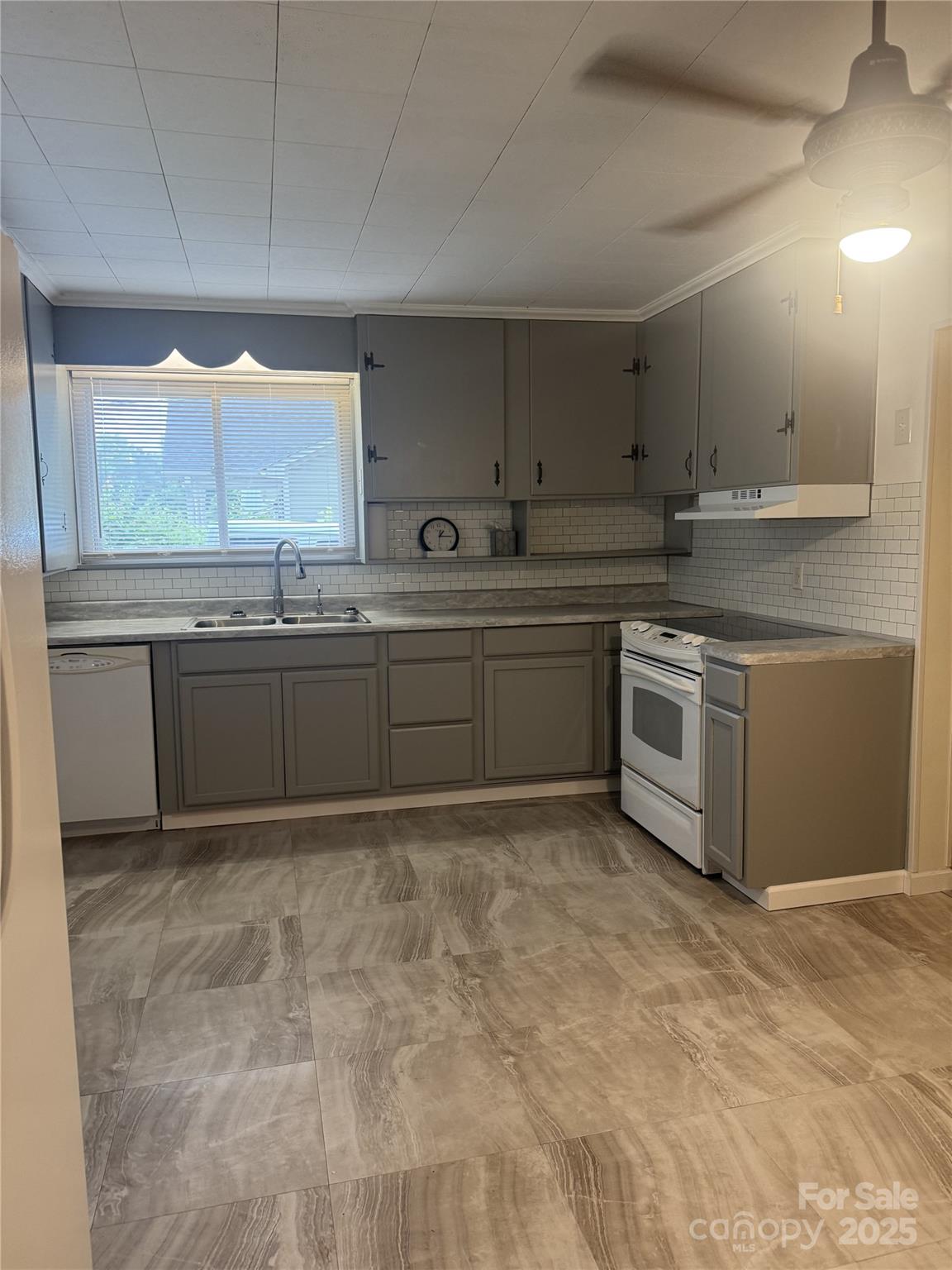 709 Sunset Drive — Salisbury