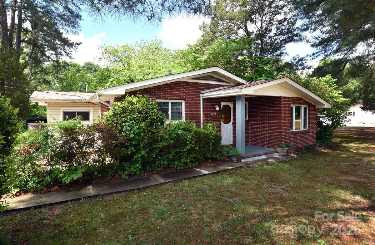 709 Sunset Drive — Salisbury