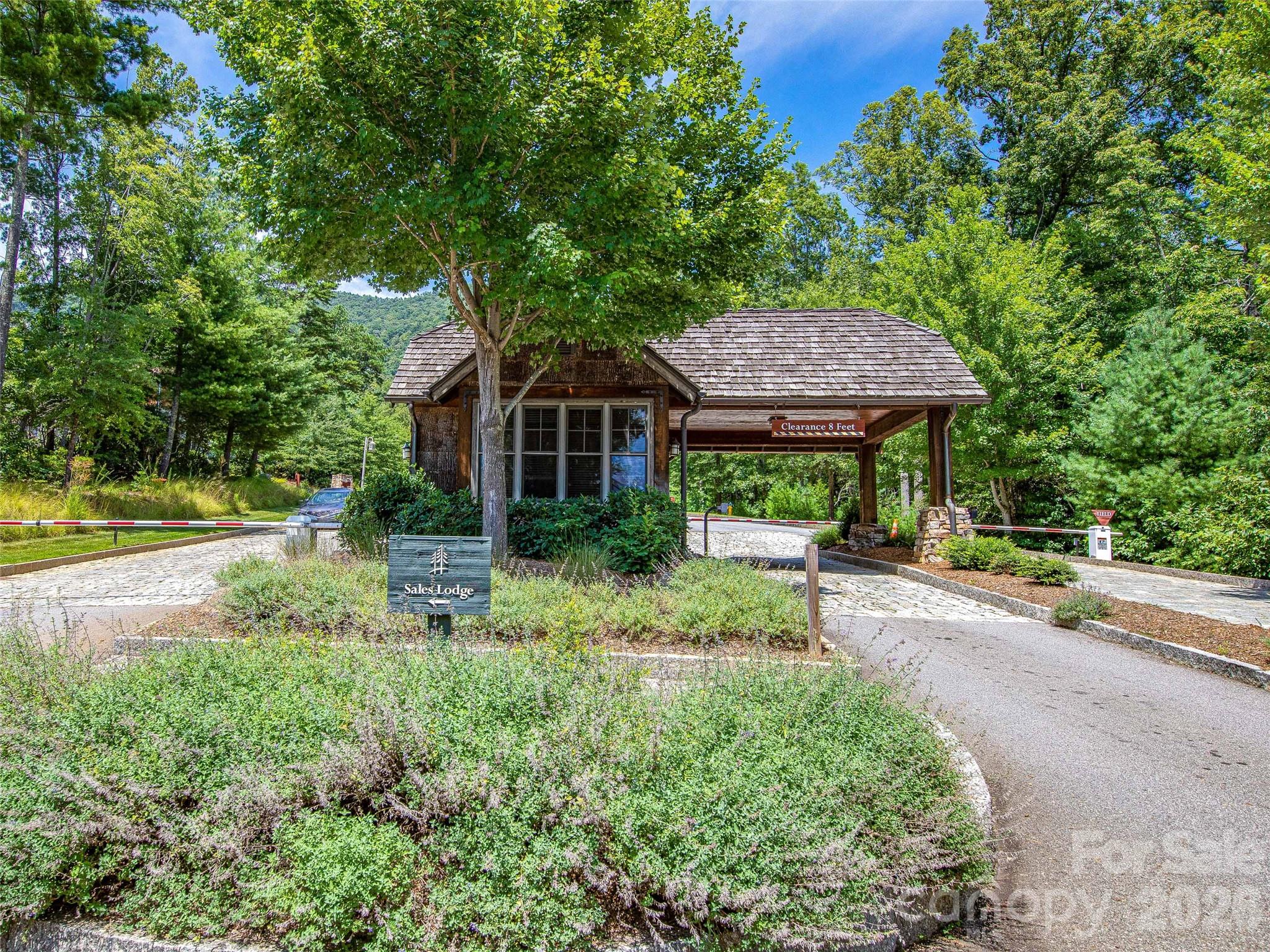 20 East Owl Creek Lane — Fairview