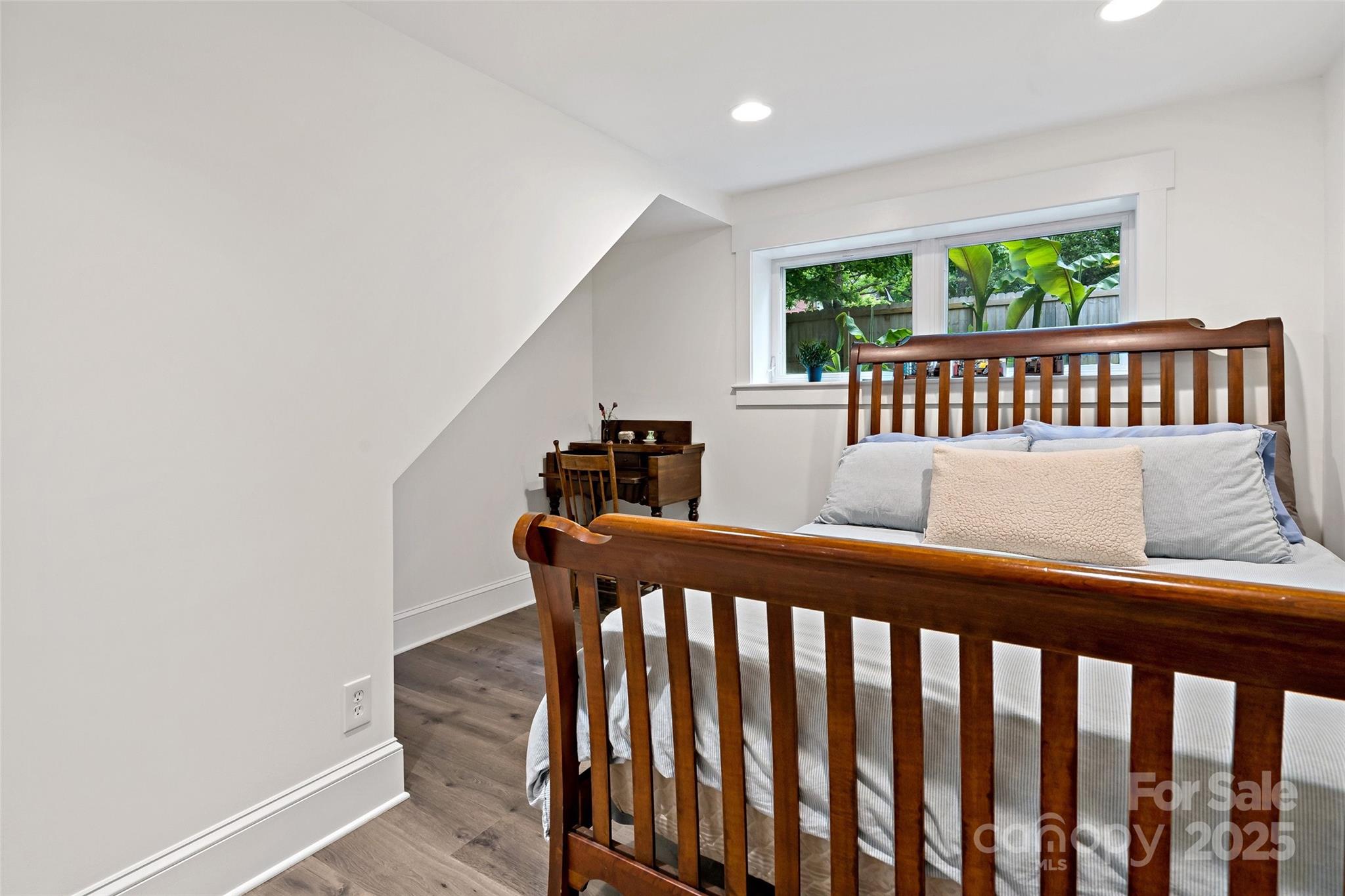 24 Browndale Road — Asheville