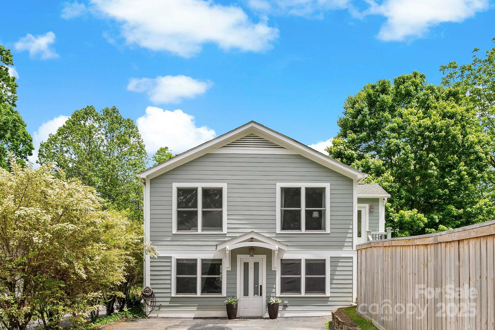 24 Browndale Road — Asheville