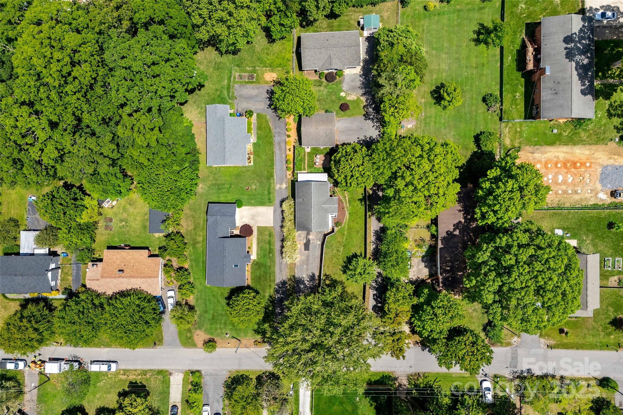 24 Browndale Road — Asheville