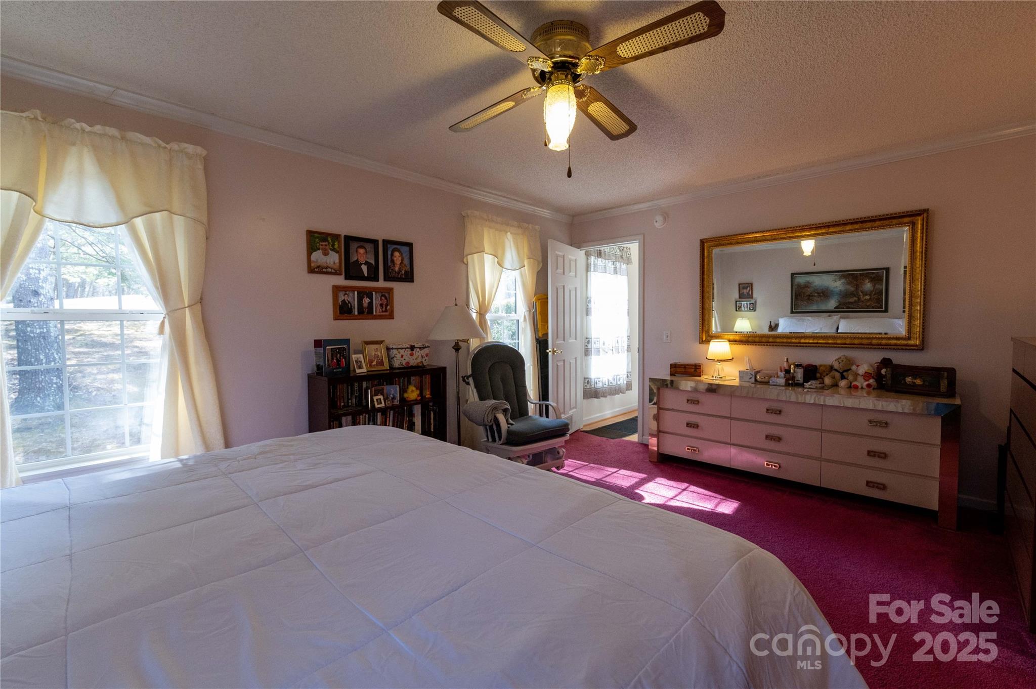 120 Powderhorn Drive — Burnsville