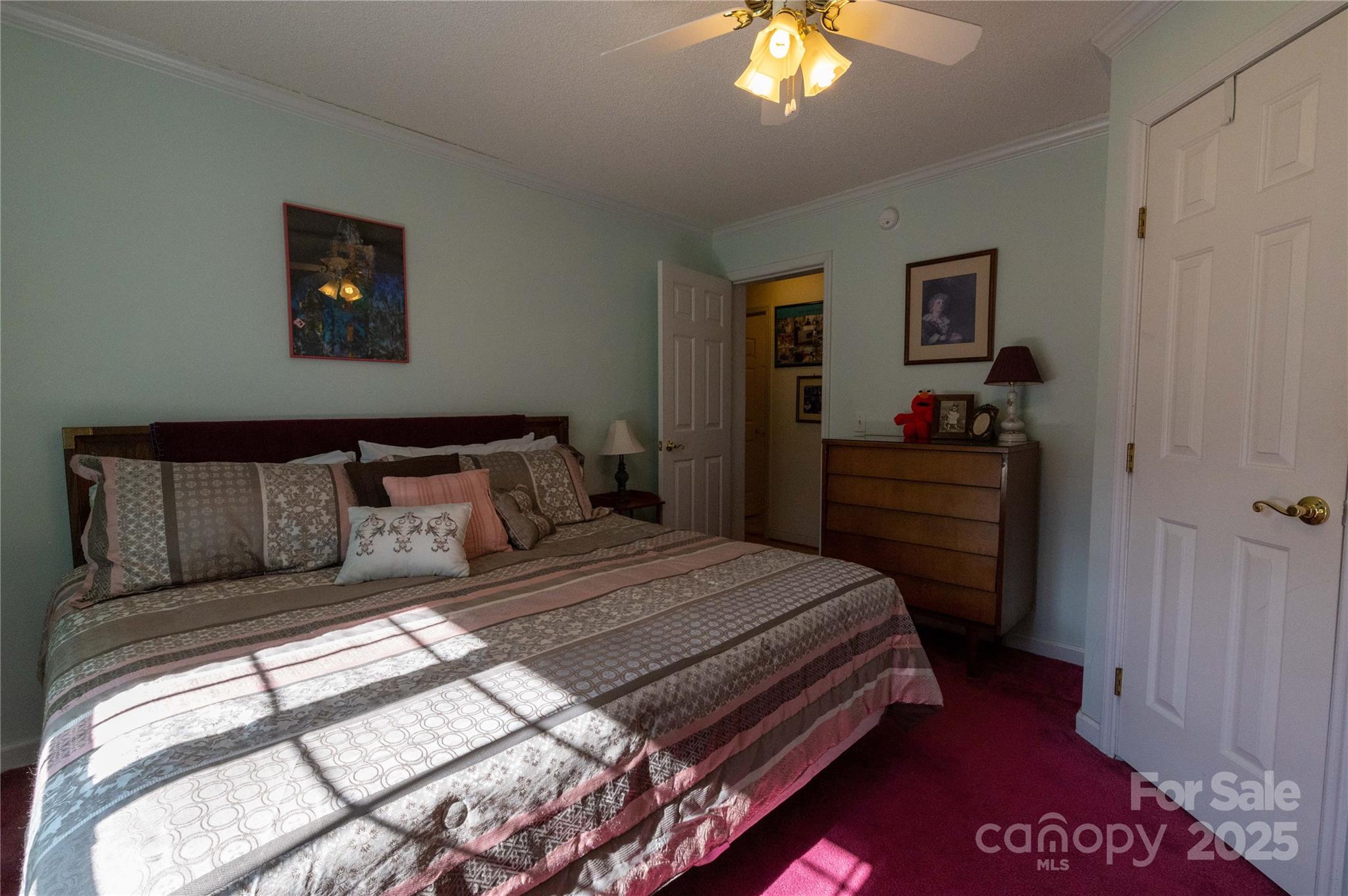 120 Powderhorn Drive — Burnsville