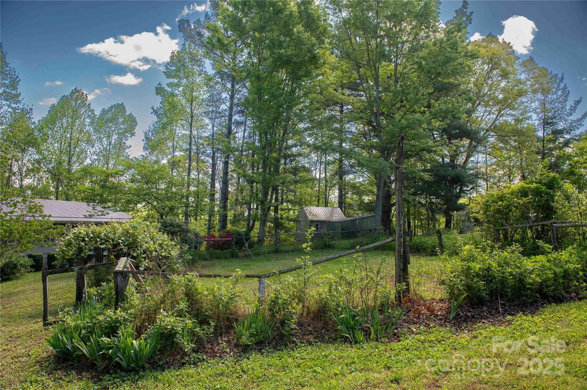 120 Powderhorn Drive — Burnsville