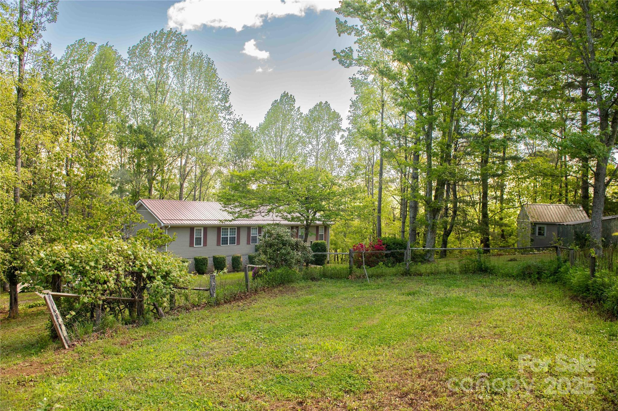 120 Powderhorn Drive — Burnsville