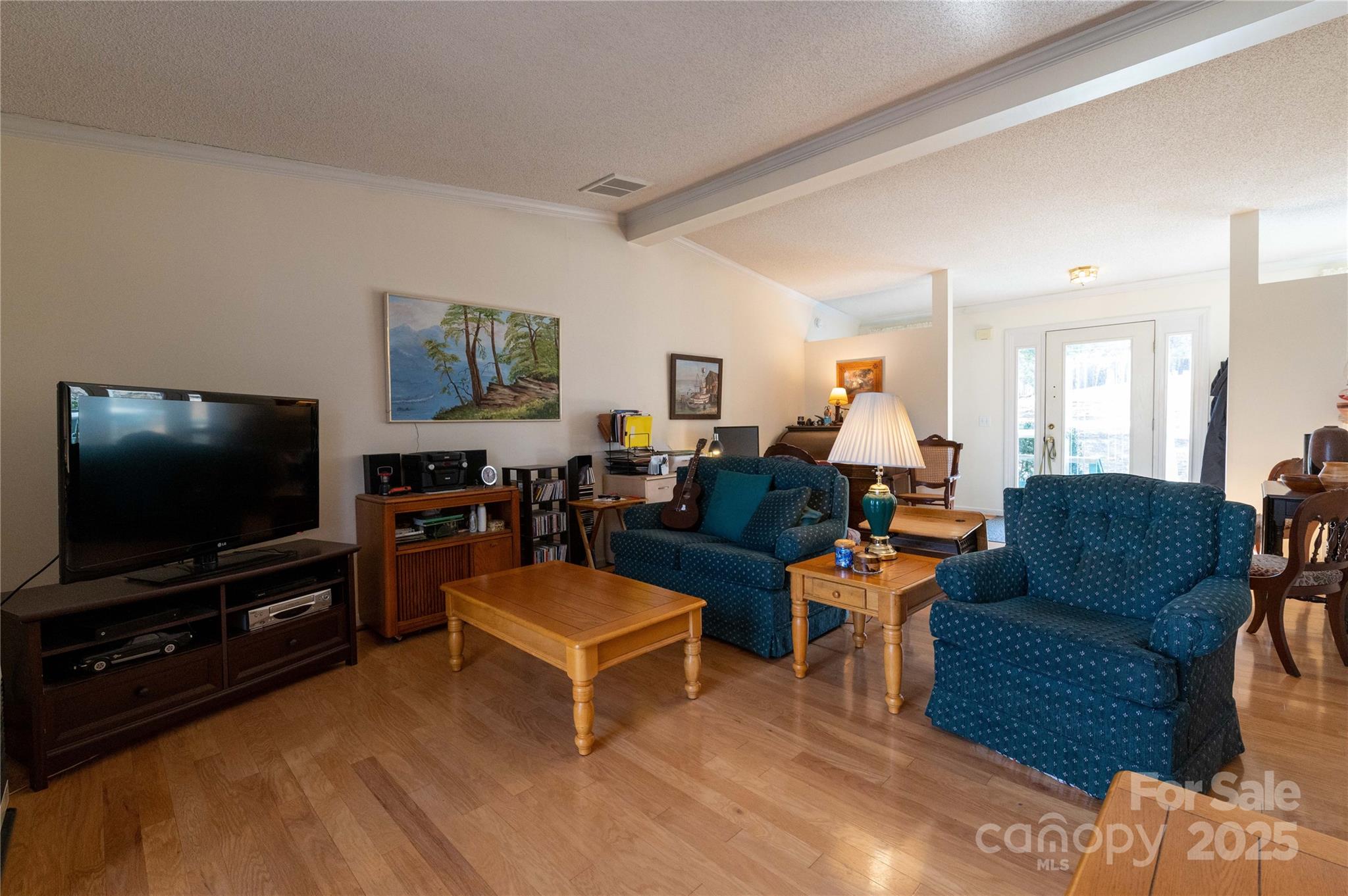 120 Powderhorn Drive — Burnsville