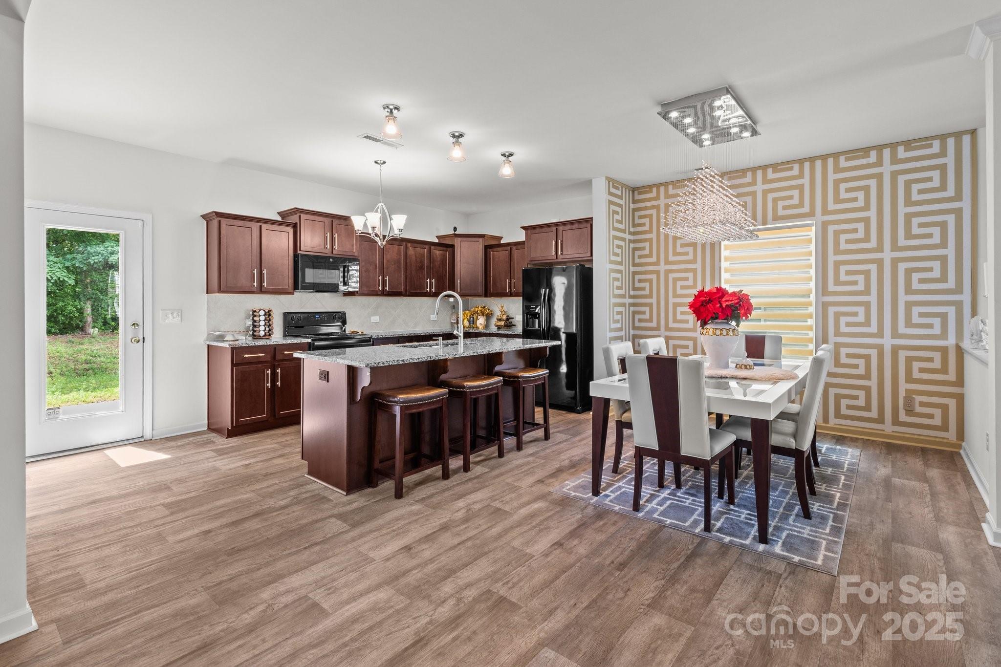 9132 Colwick Hill Lane — Charlotte