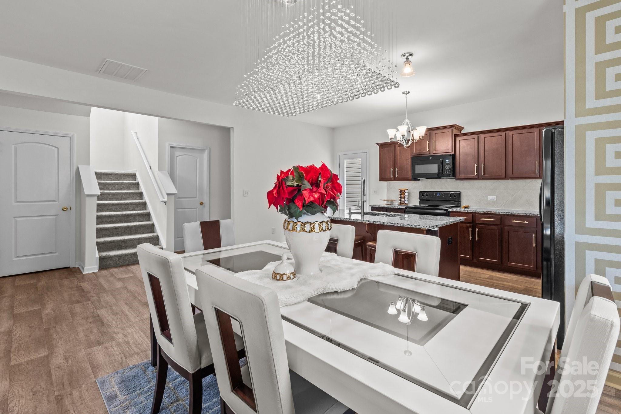 9132 Colwick Hill Lane — Charlotte