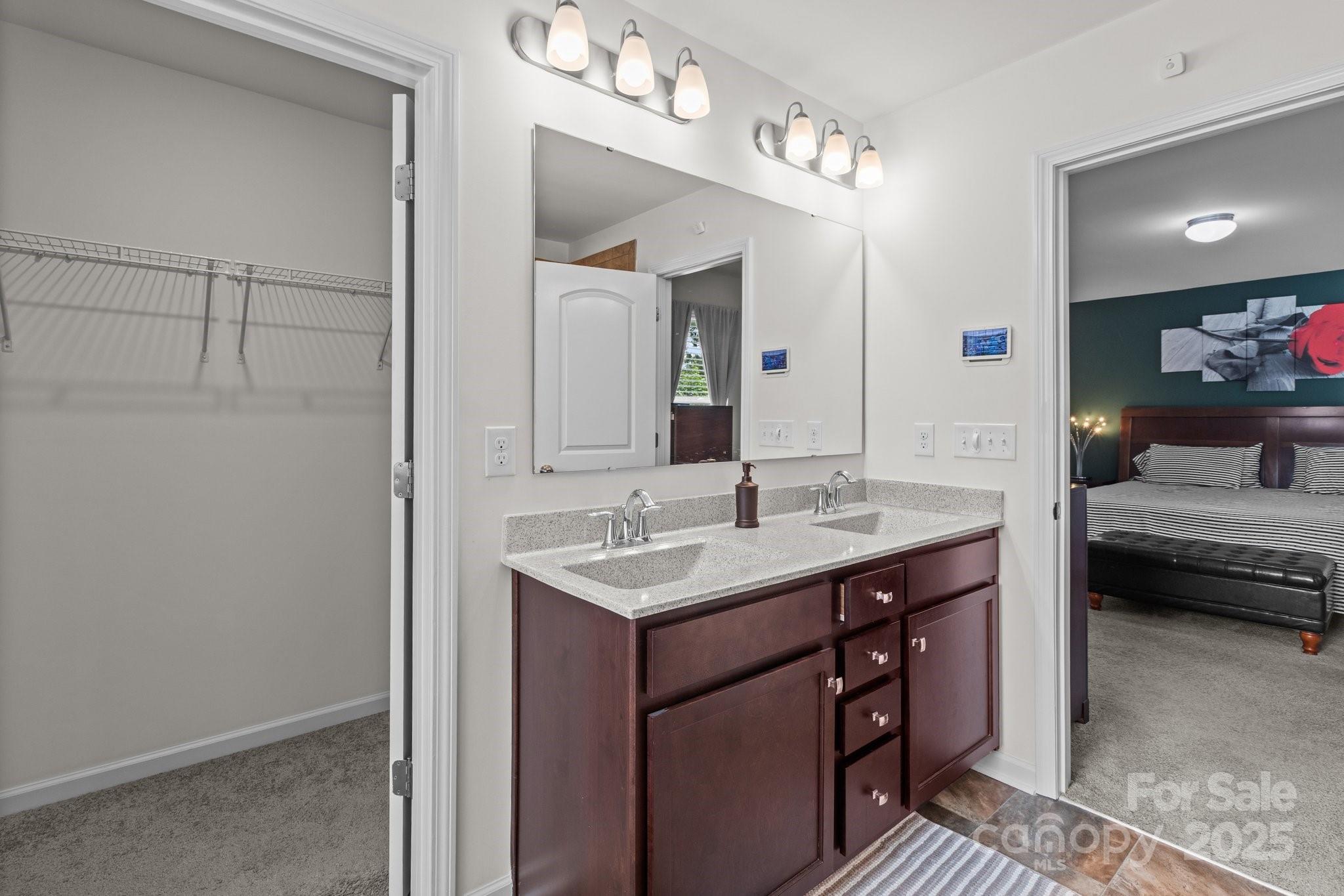 9132 Colwick Hill Lane — Charlotte
