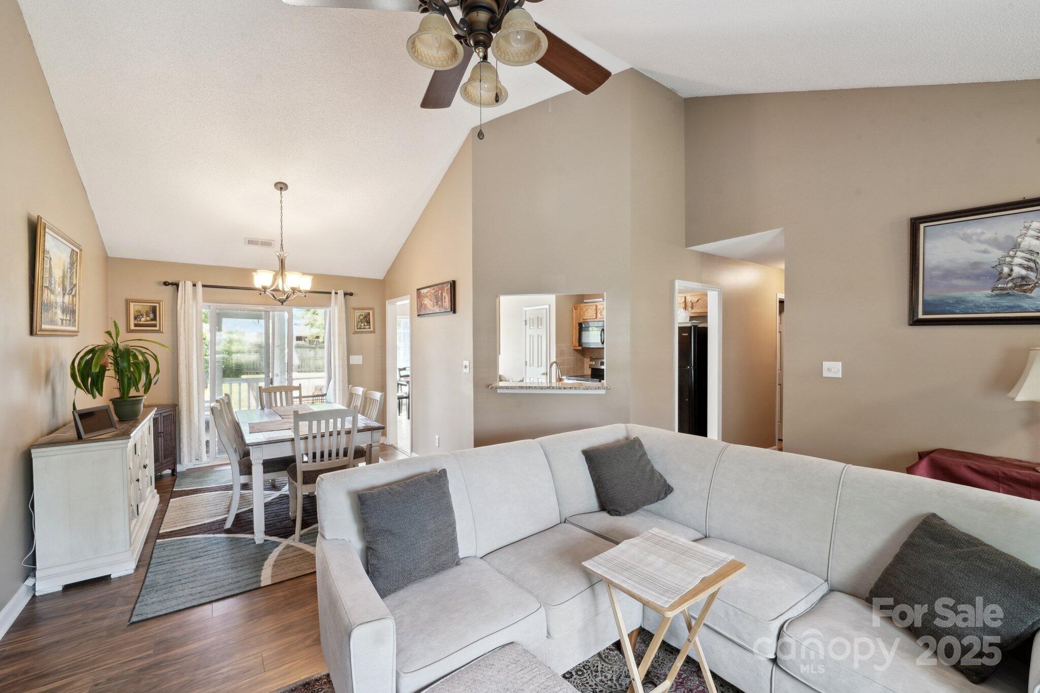 8105 Castlemaine Drive — Matthews