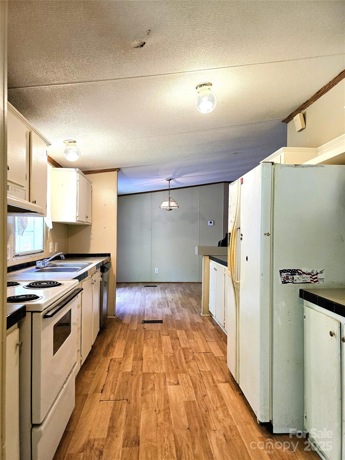 219 Watterson Road — Grover