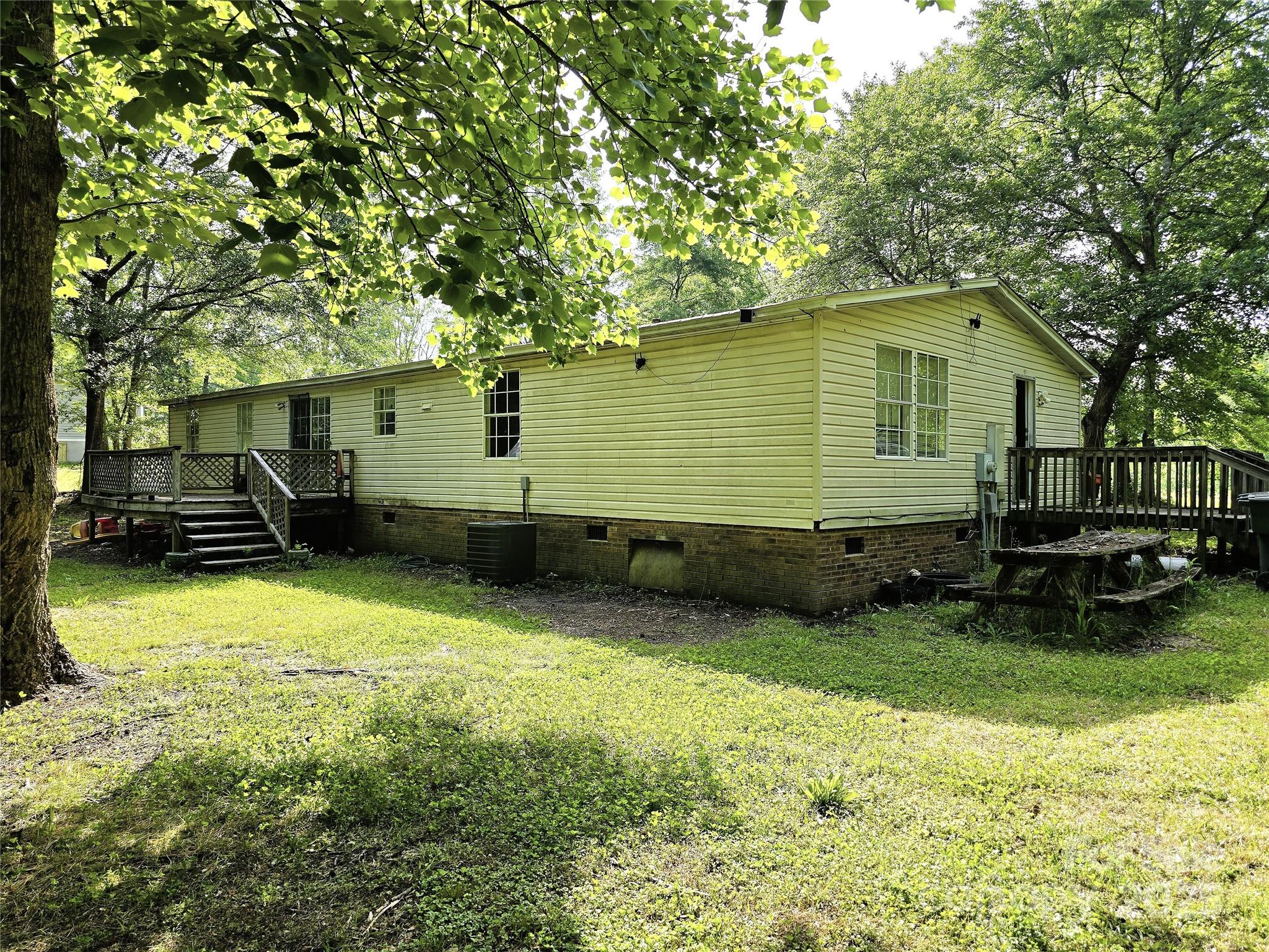 219 Watterson Road — Grover