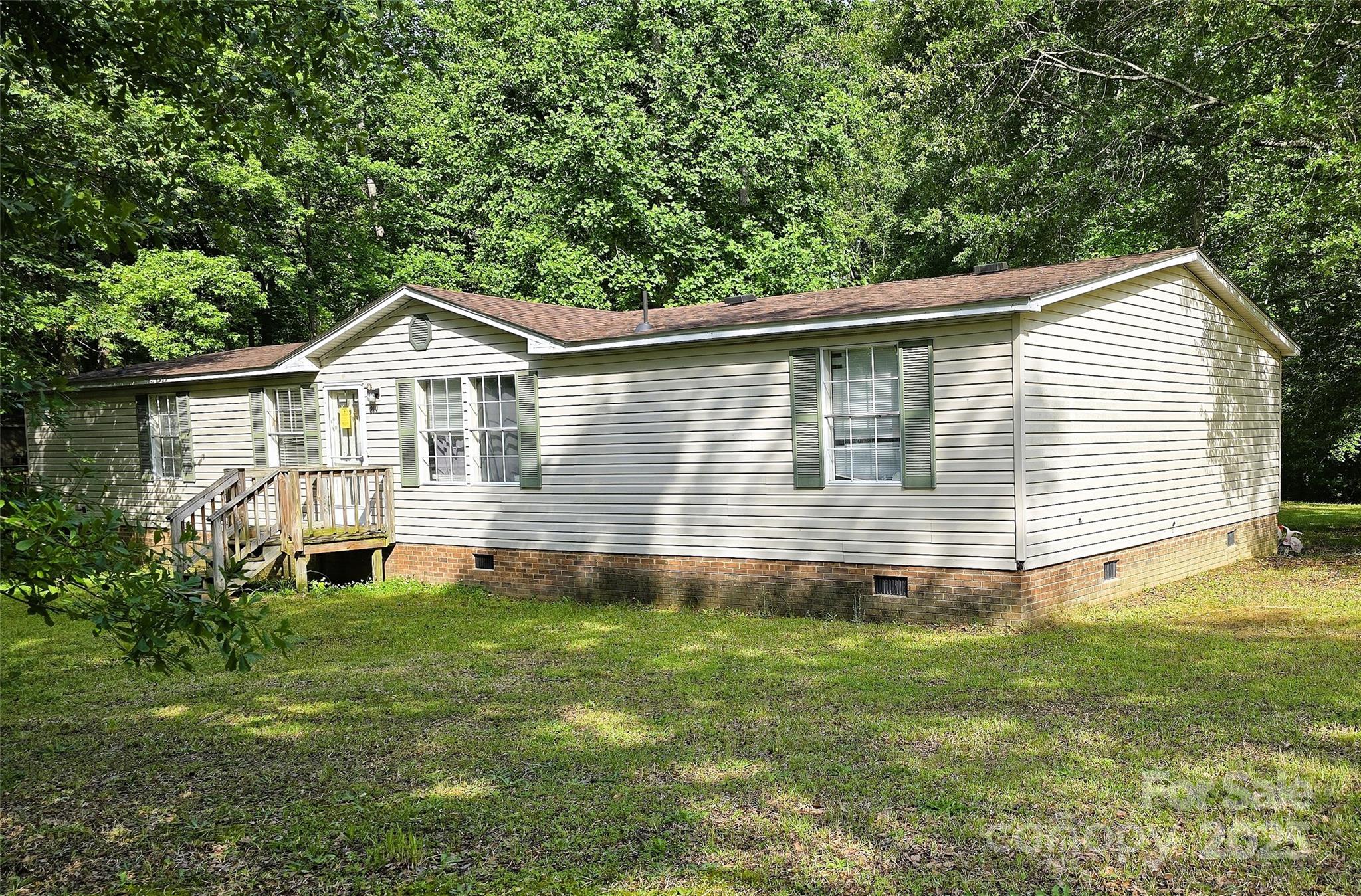 219 Watterson Road — Grover