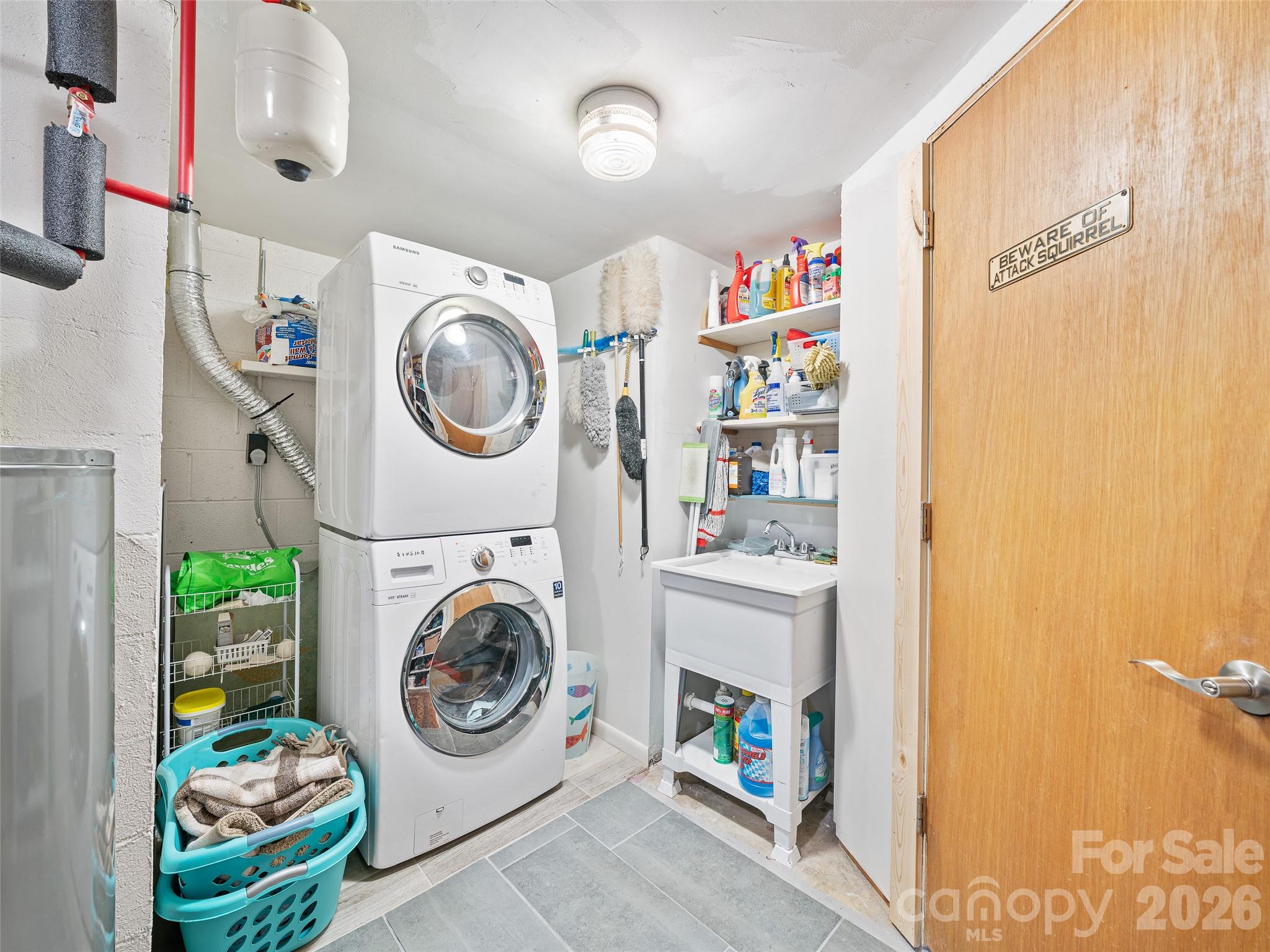 278 Mount View Drive — Burnsville