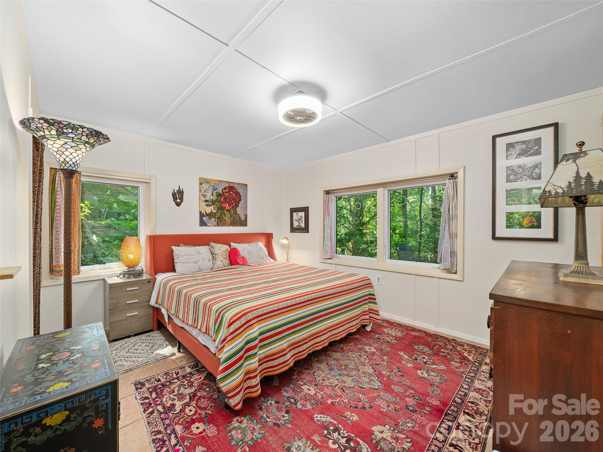278 Mount View Drive — Burnsville