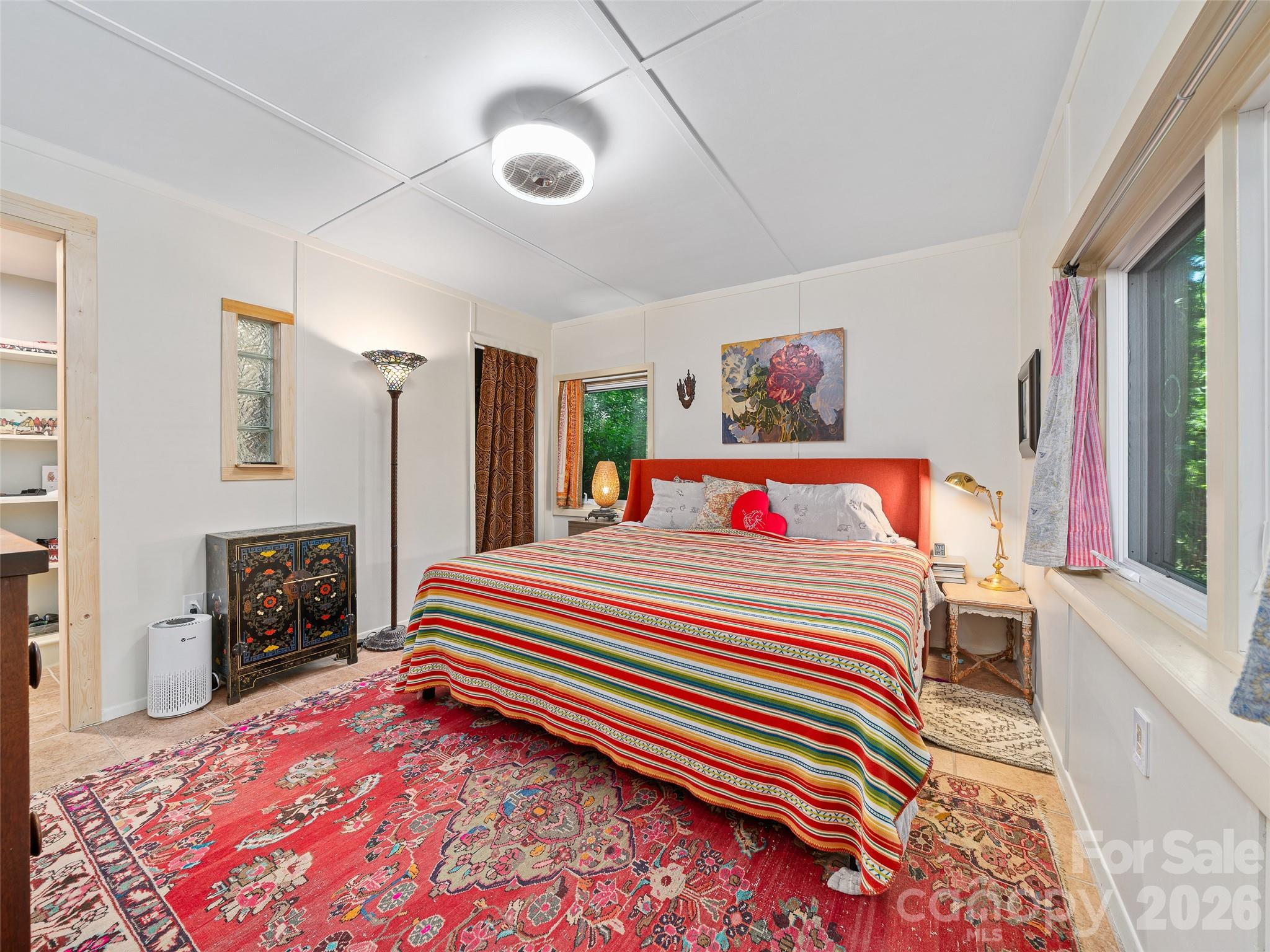 278 Mount View Drive — Burnsville