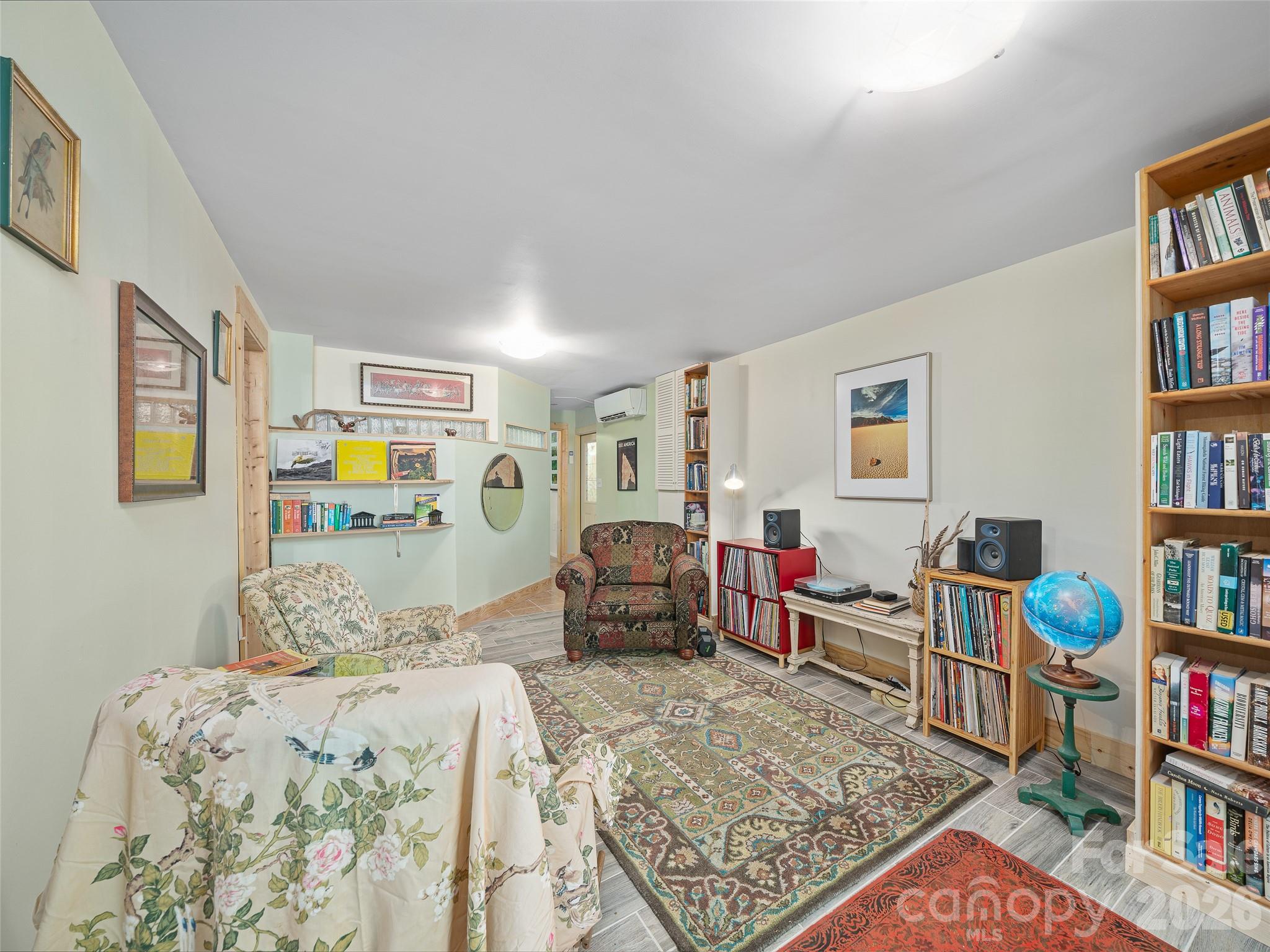 278 Mount View Drive — Burnsville