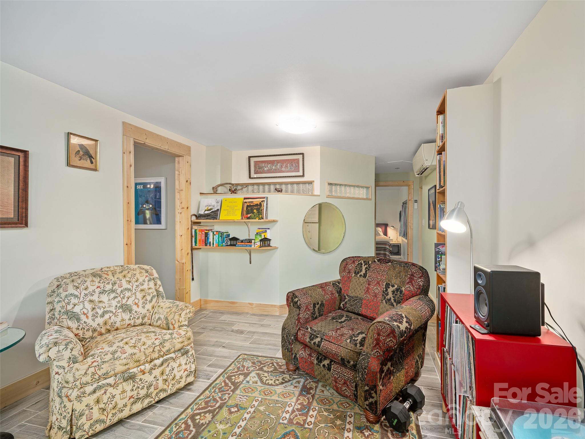 278 Mount View Drive — Burnsville