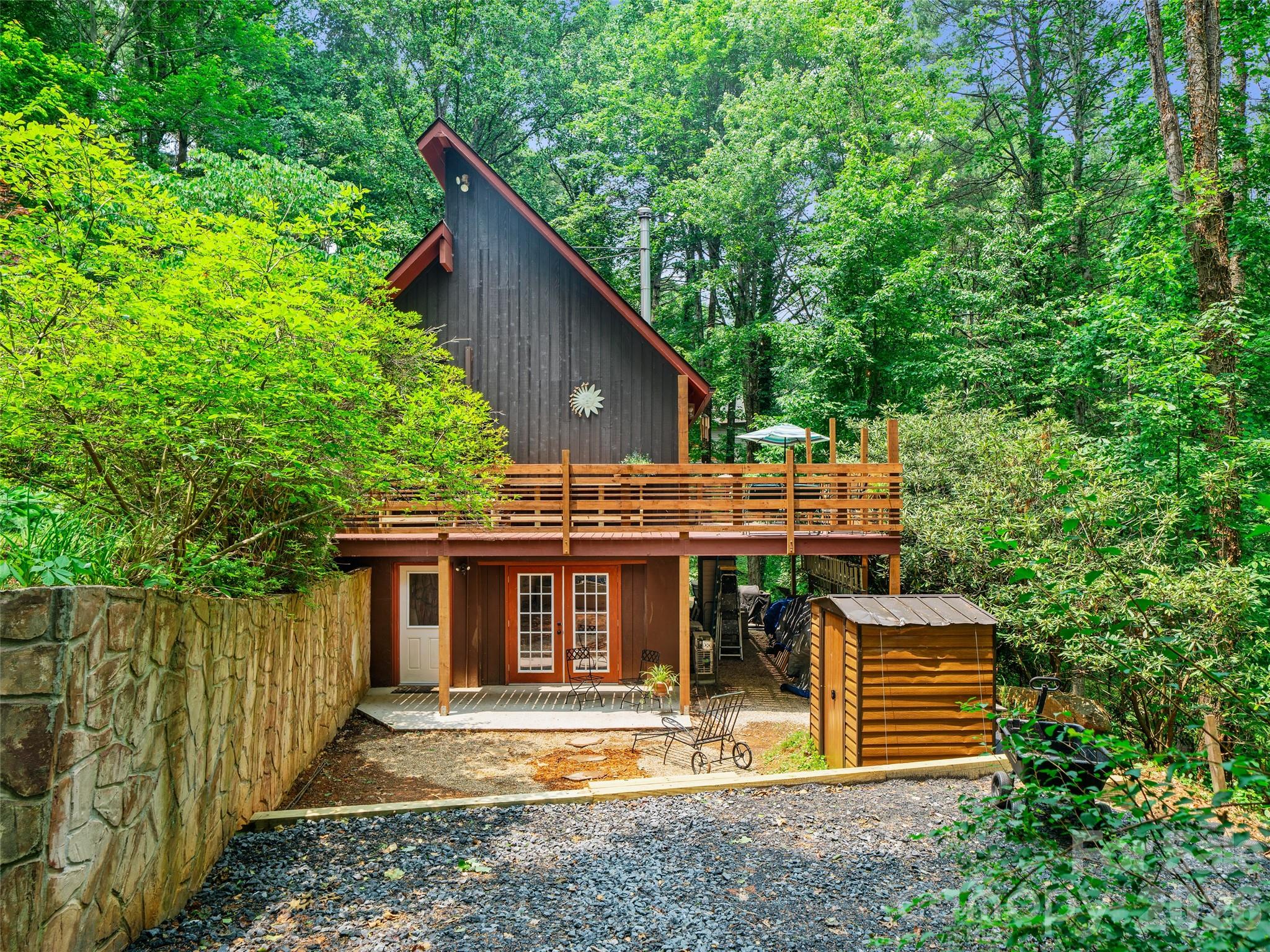 278 Mount View Drive — Burnsville
