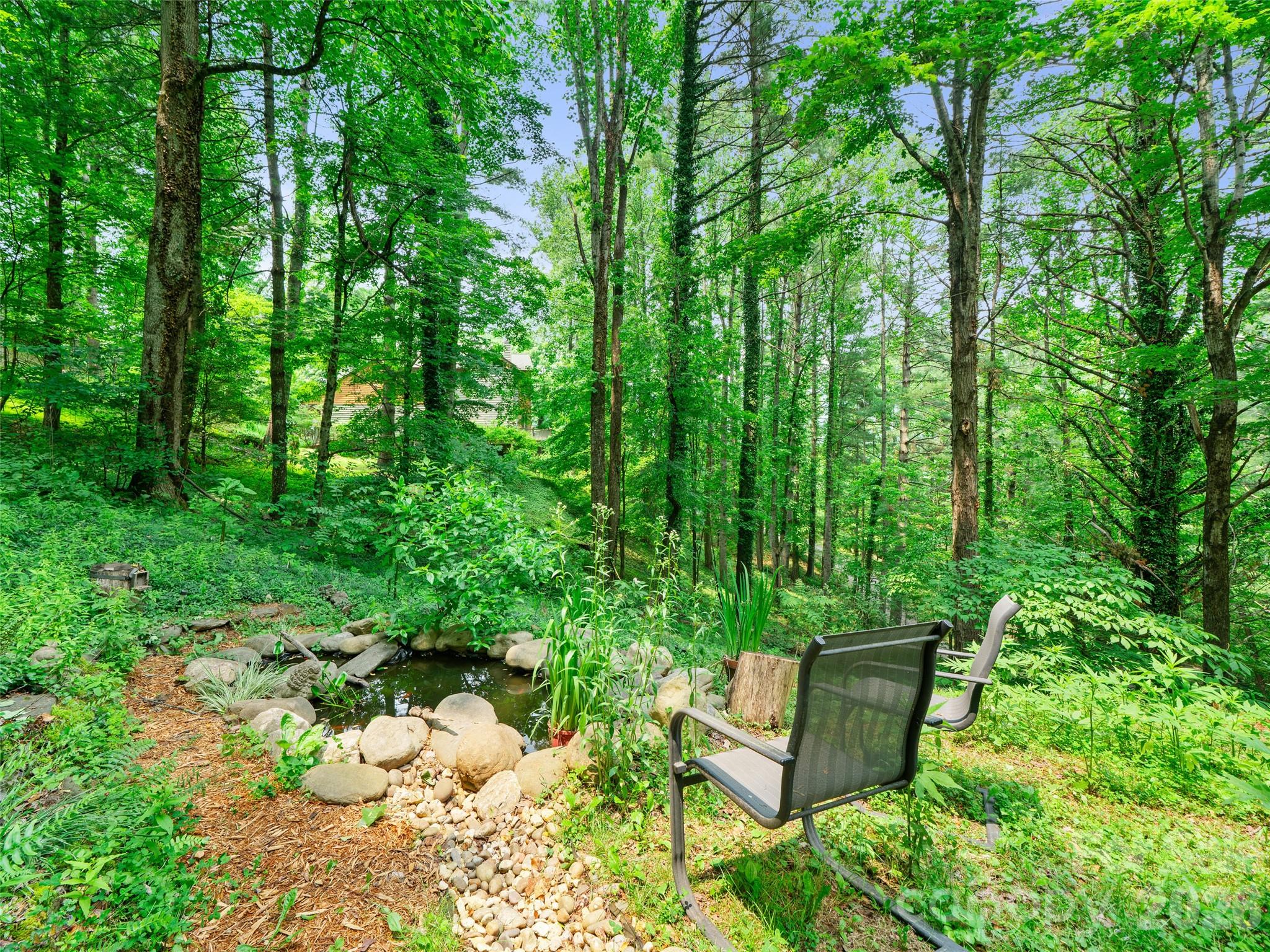 278 Mount View Drive — Burnsville