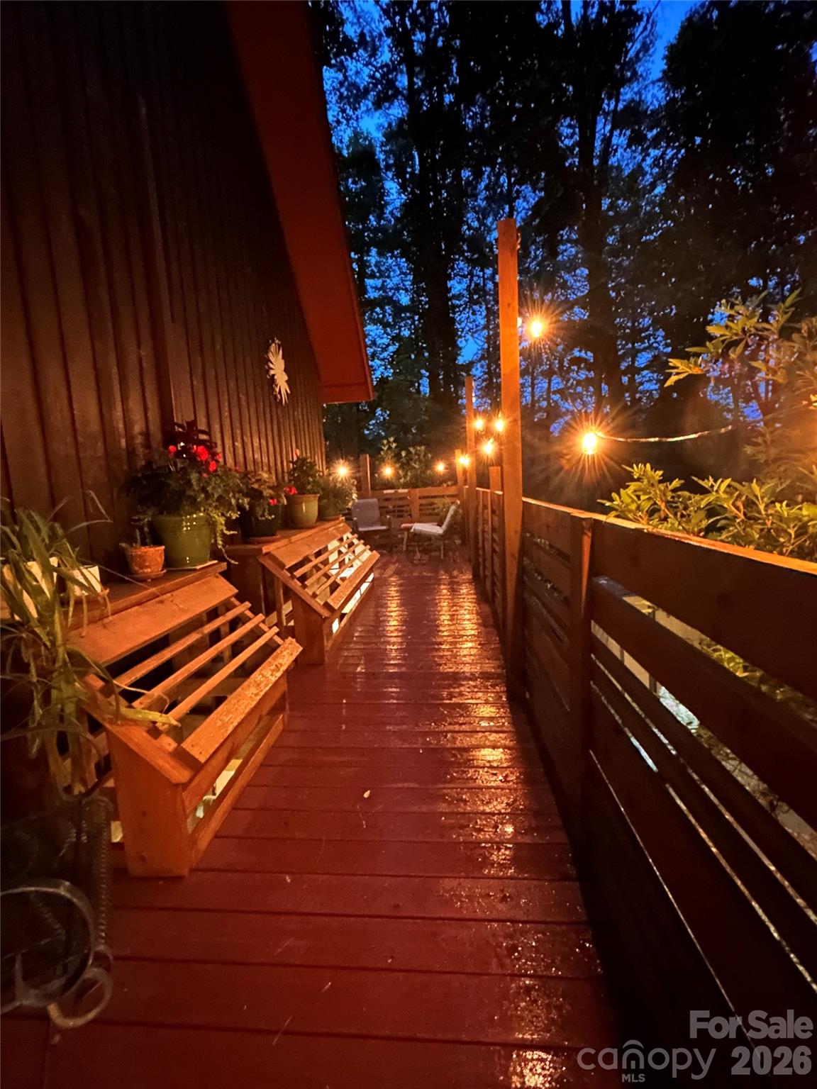 278 Mount View Drive — Burnsville