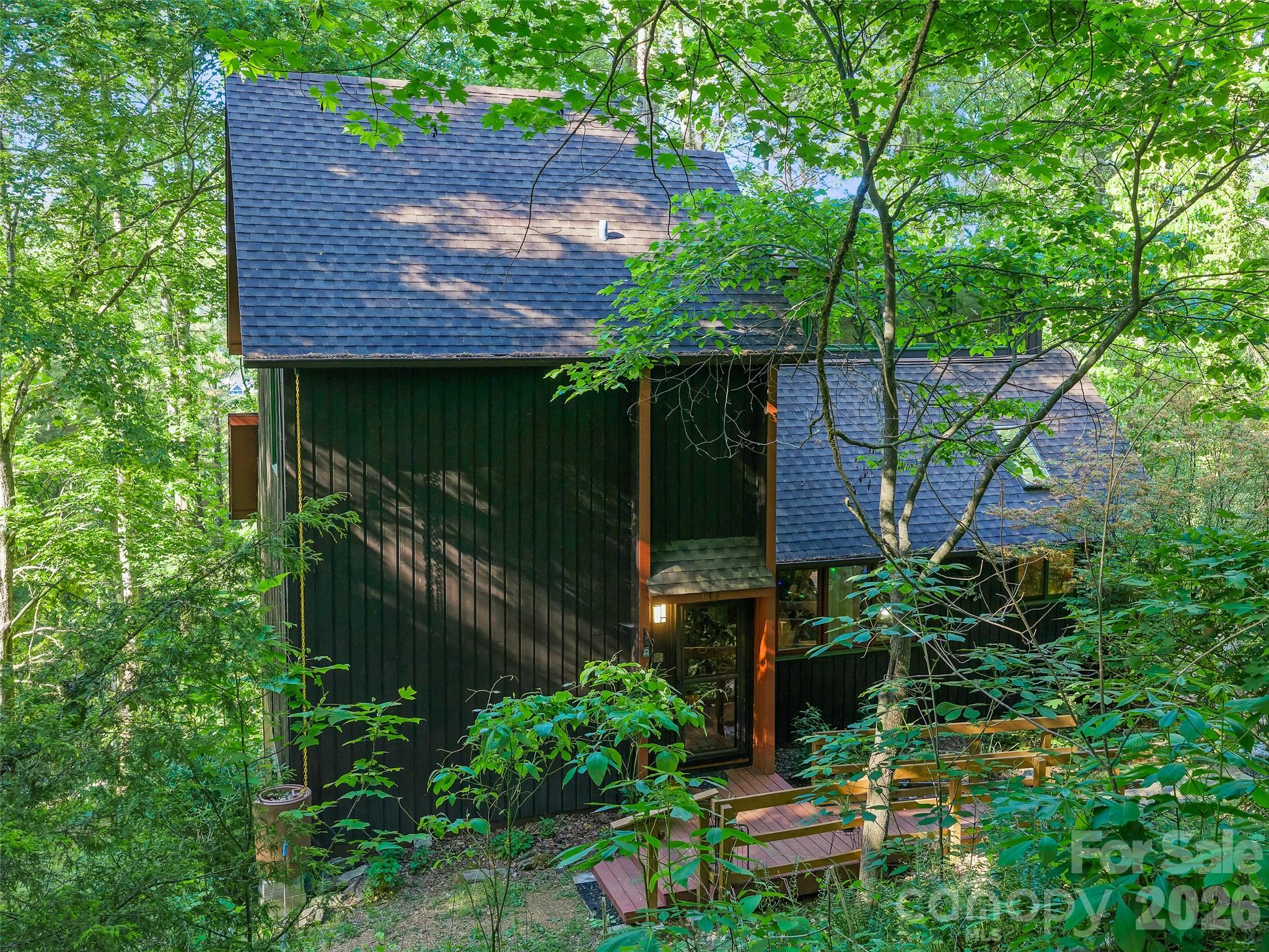 278 Mount View Drive — Burnsville