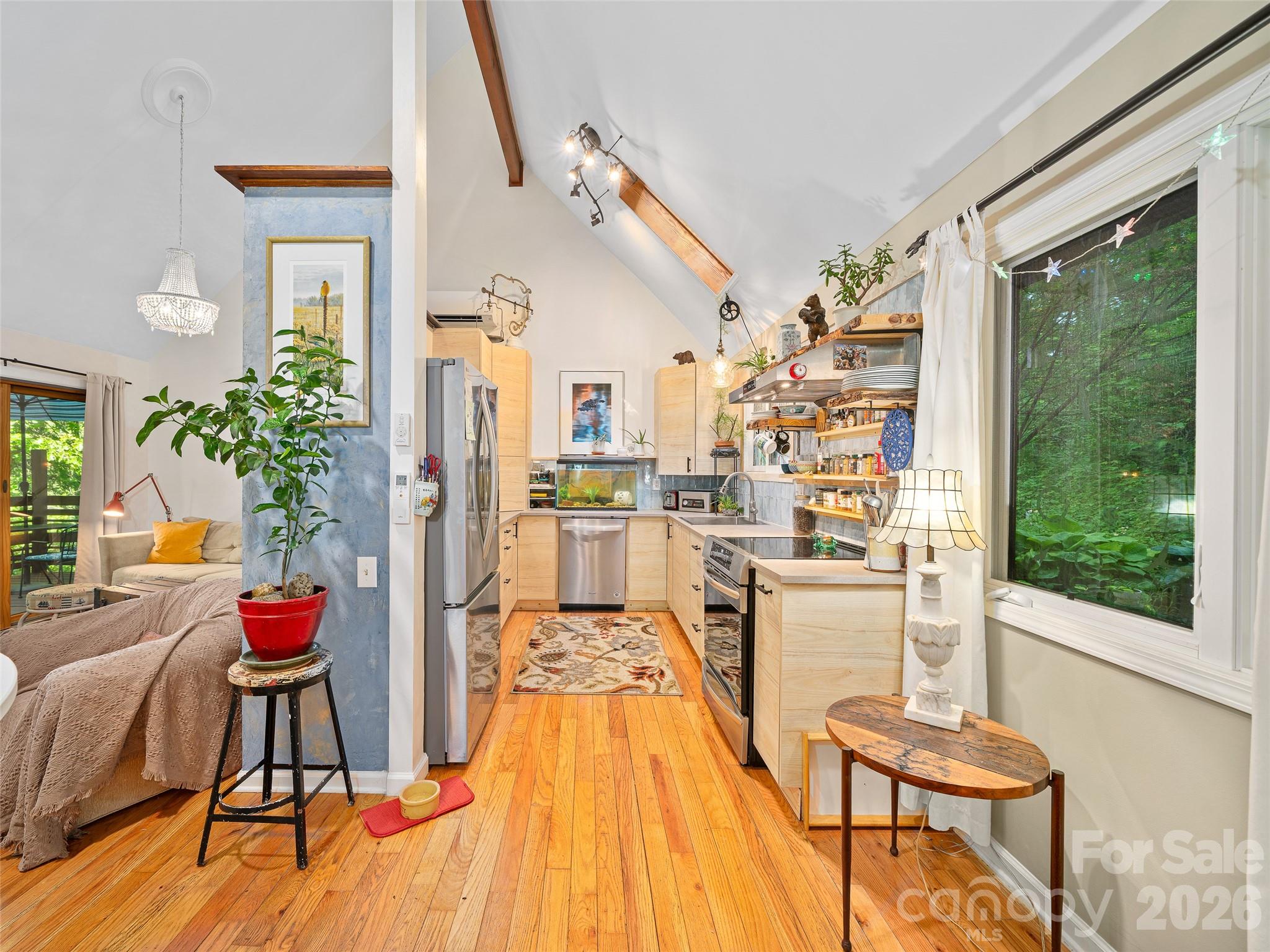 278 Mount View Drive — Burnsville