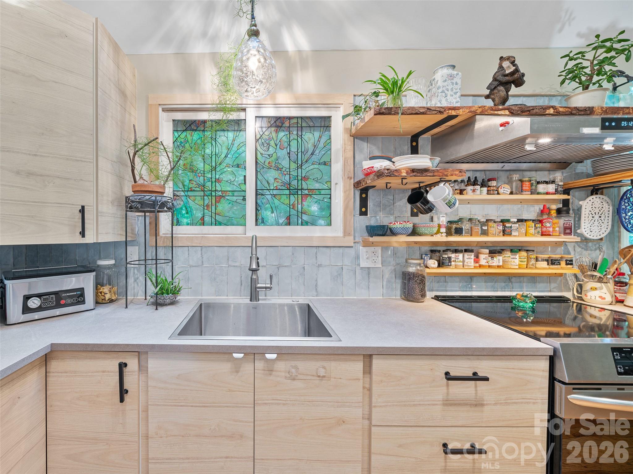 278 Mount View Drive — Burnsville
