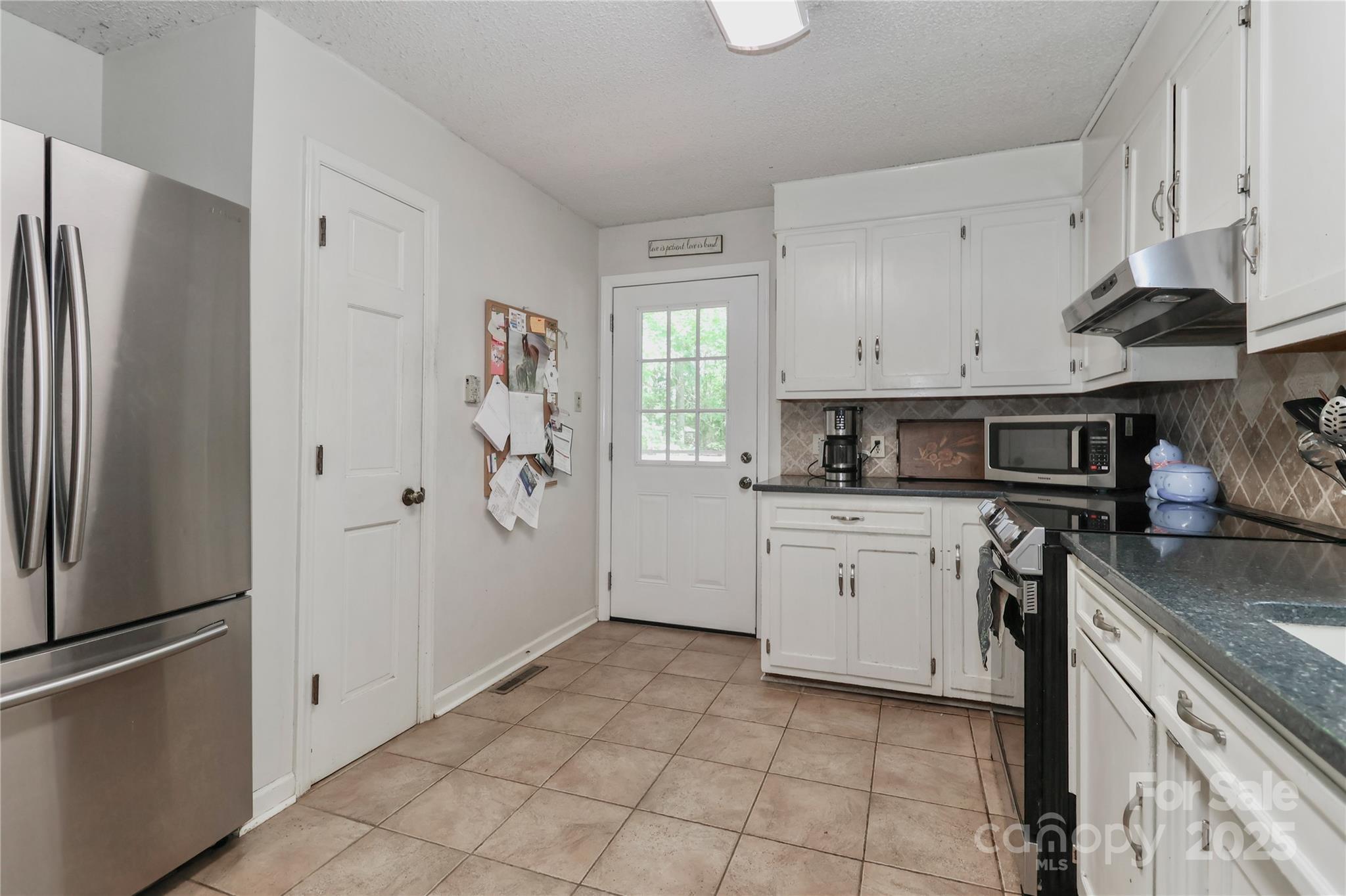 173 Rocky River Road — Mooresville