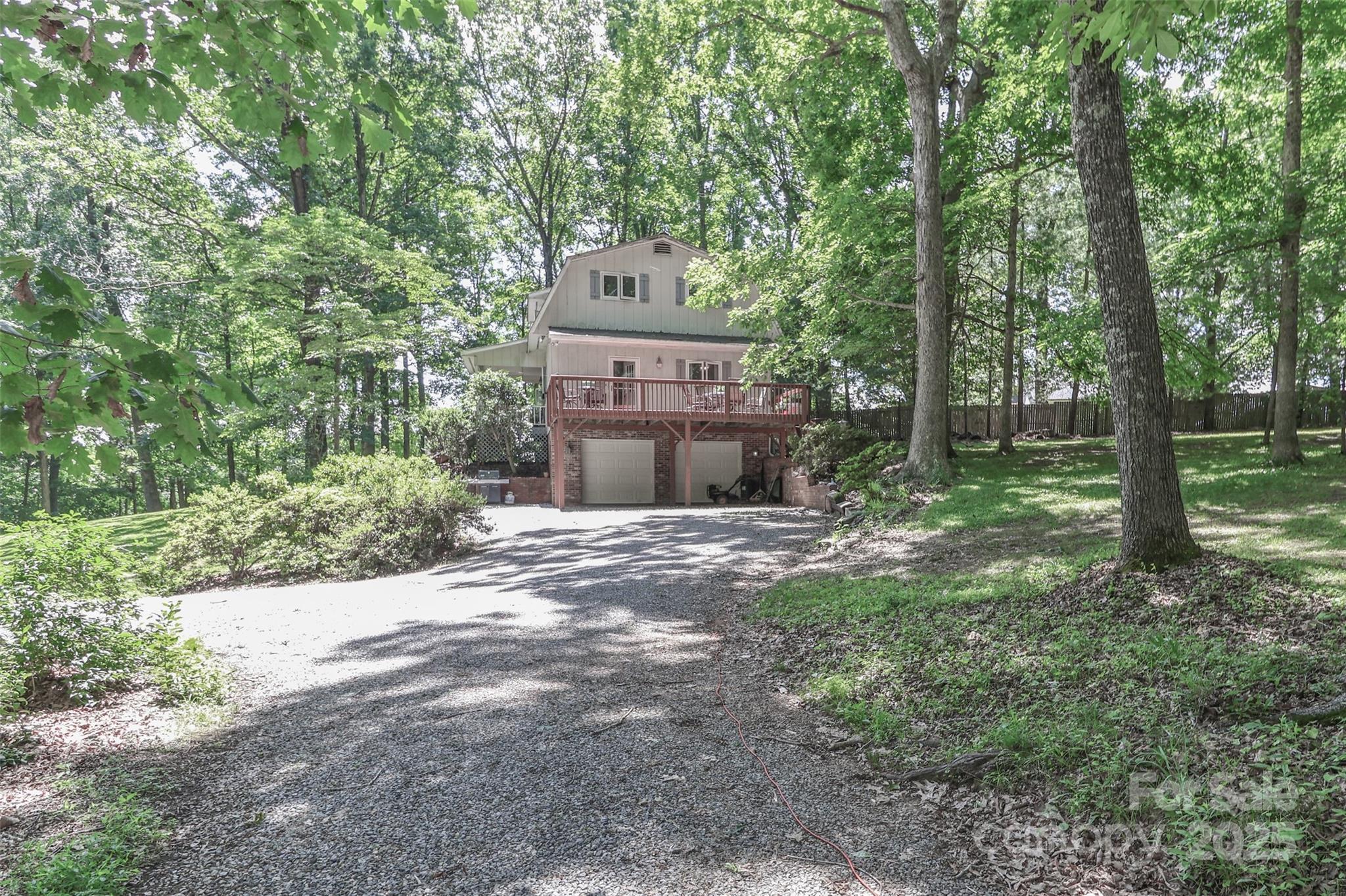 173 Rocky River Road — Mooresville