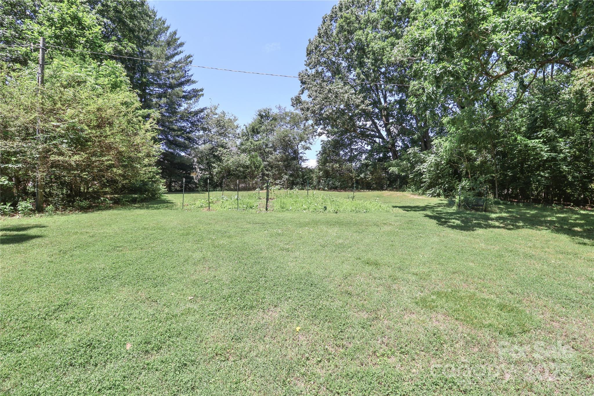 173 Rocky River Road — Mooresville