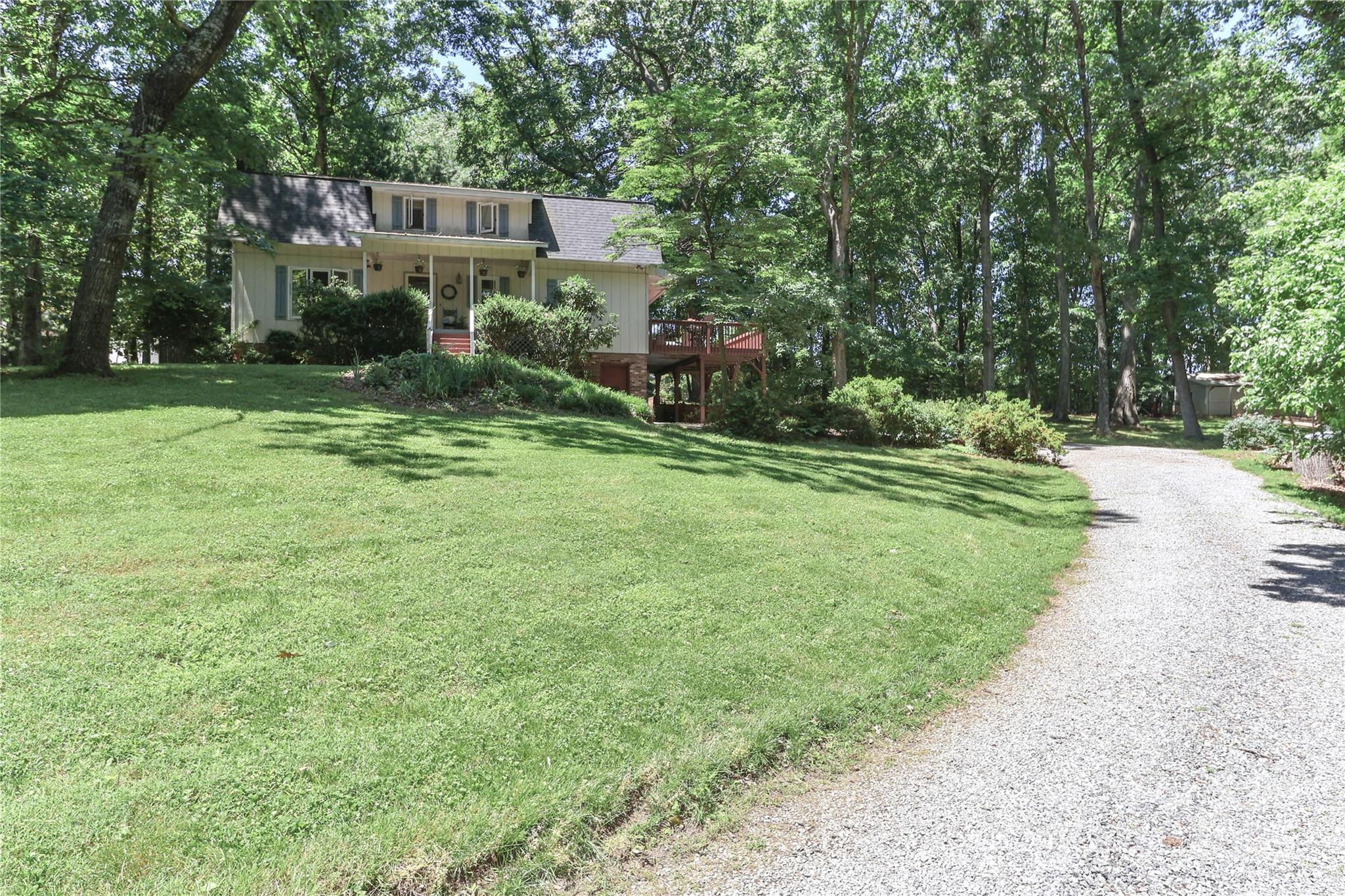 173 Rocky River Road — Mooresville