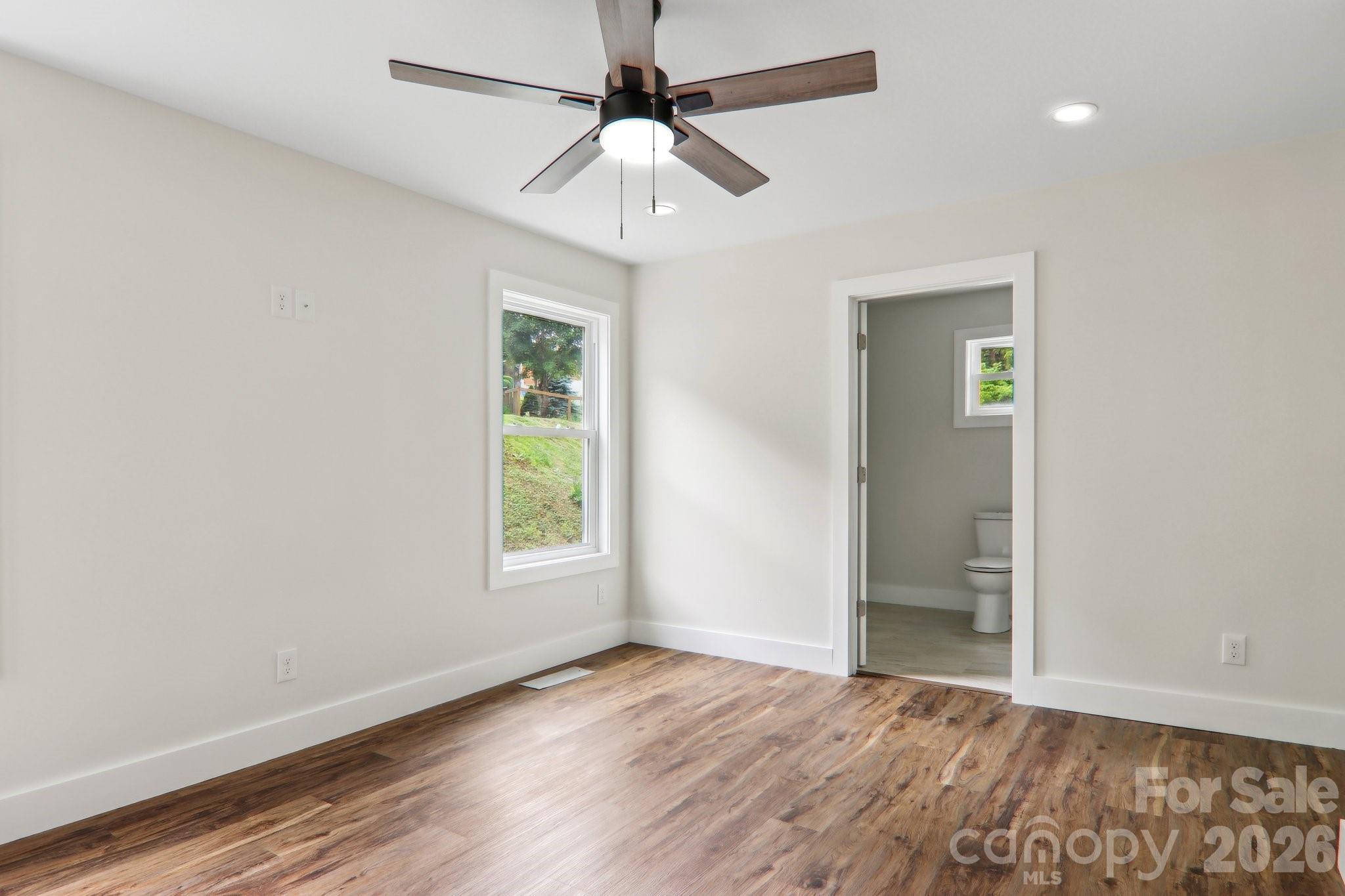 12 Whipoorwill Way — Waynesville