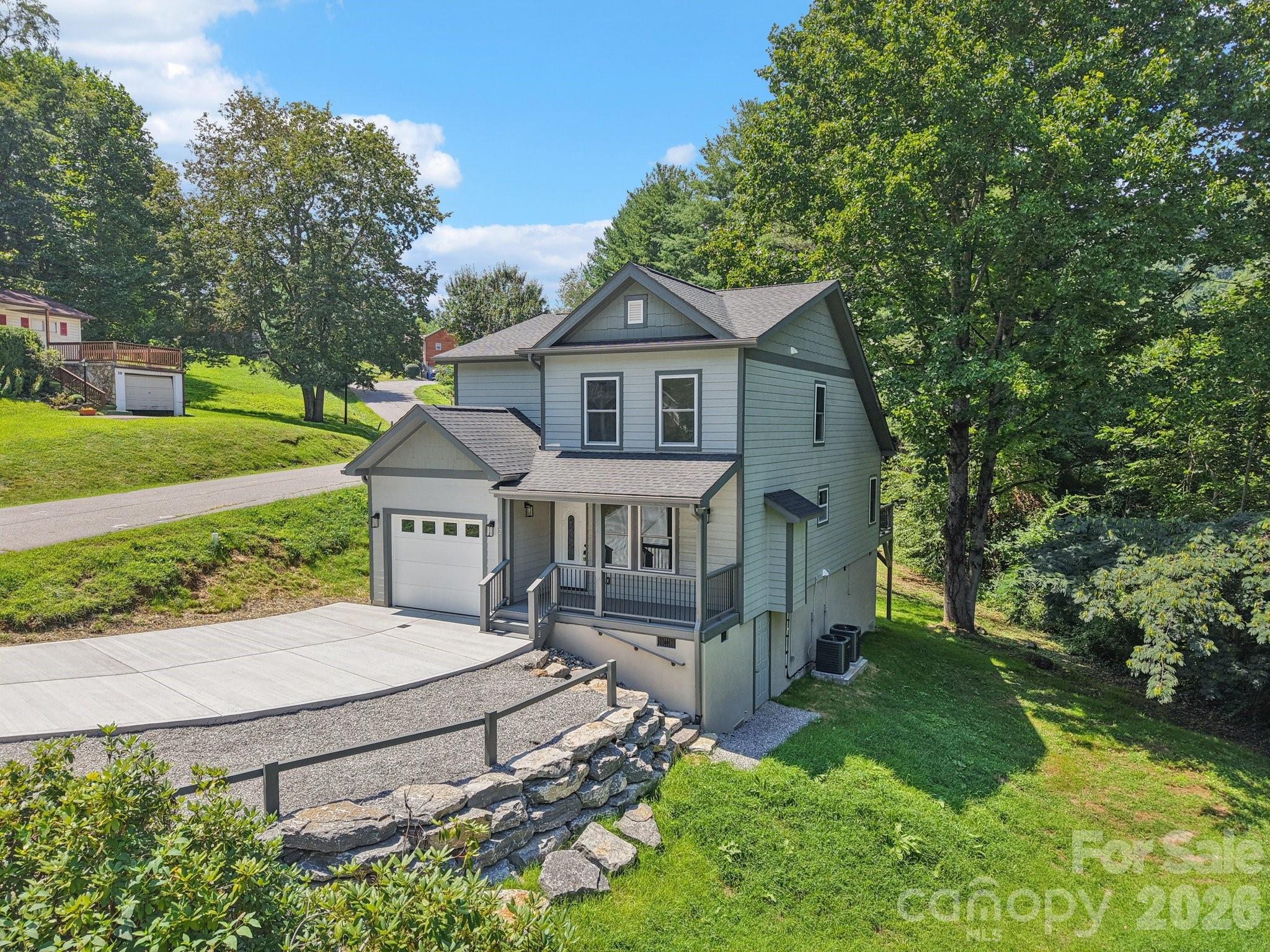 12 Whipoorwill Way — Waynesville