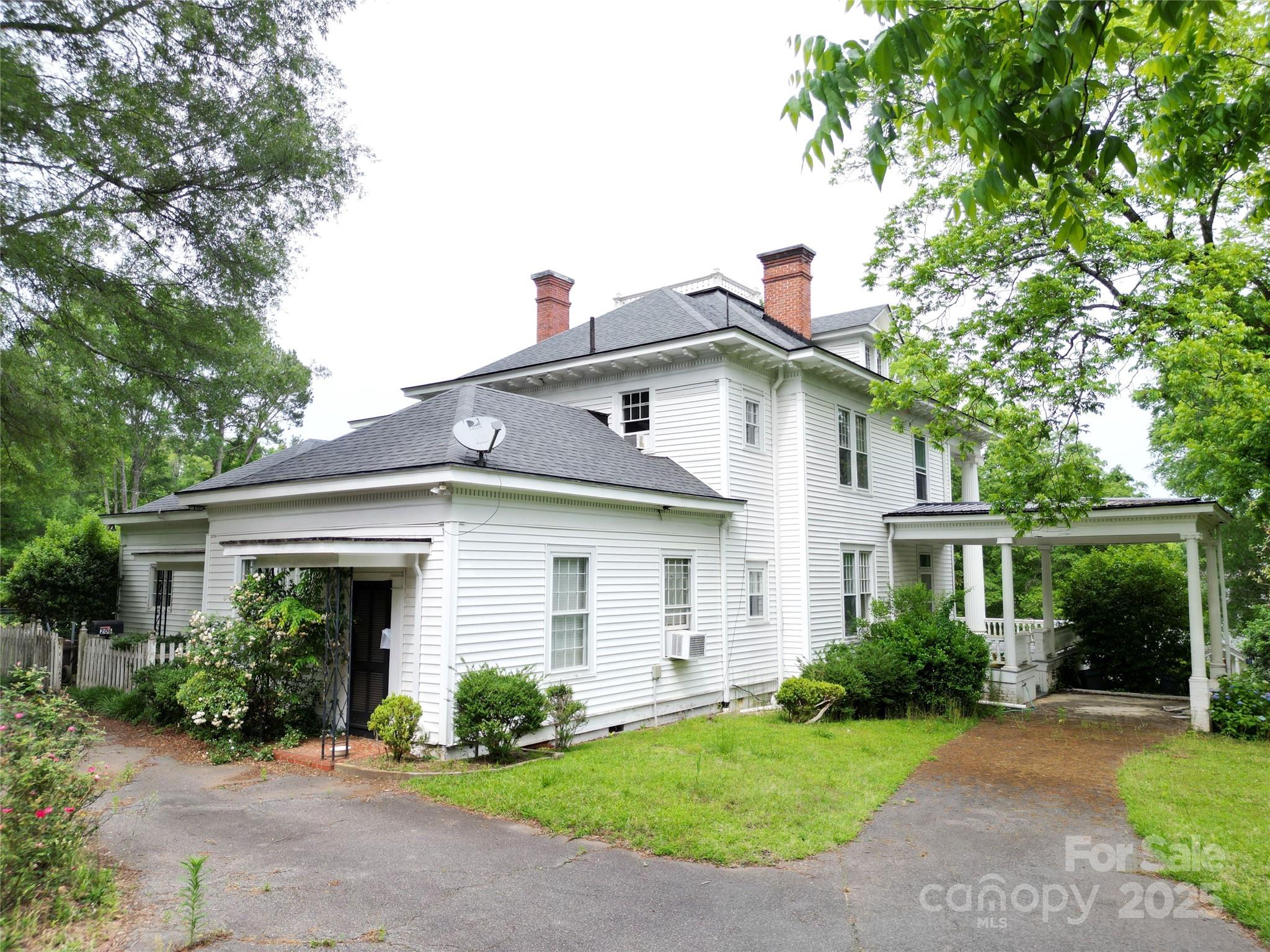 206 Rose Terrace — Wadesboro