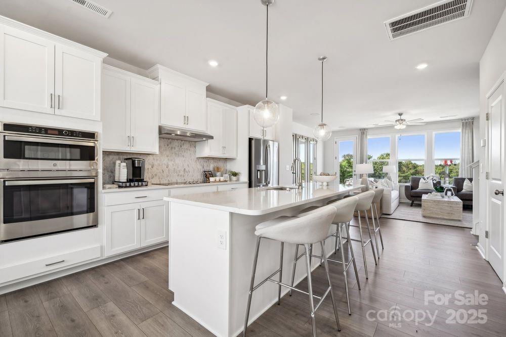 3114 Stelfox Street — Charlotte