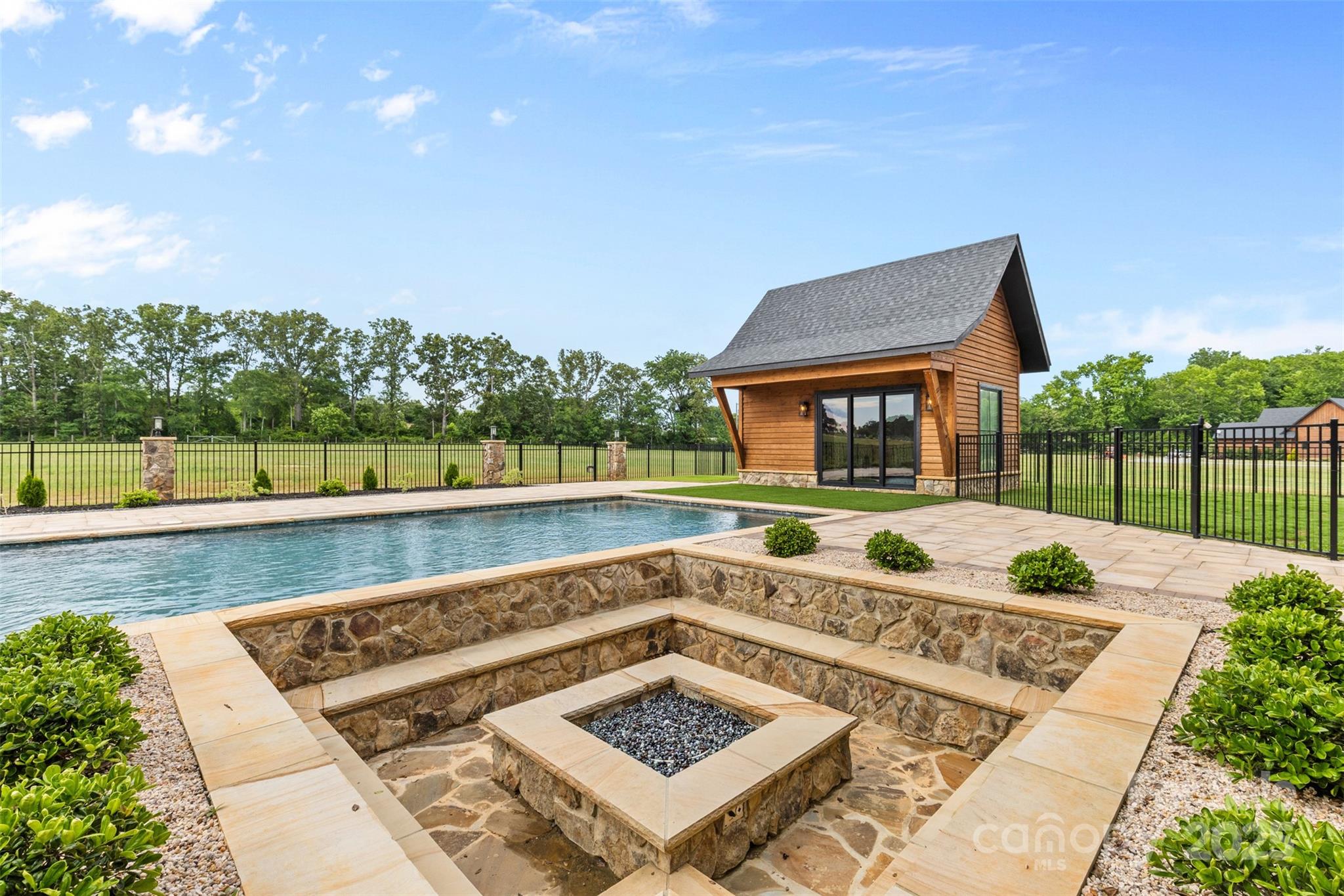 1822 Irby Road — Monroe