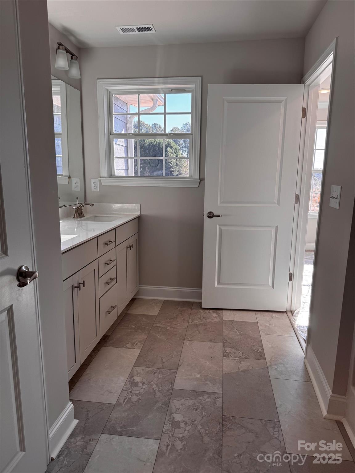 4033 Port Richmond Avenue #7 — Gastonia