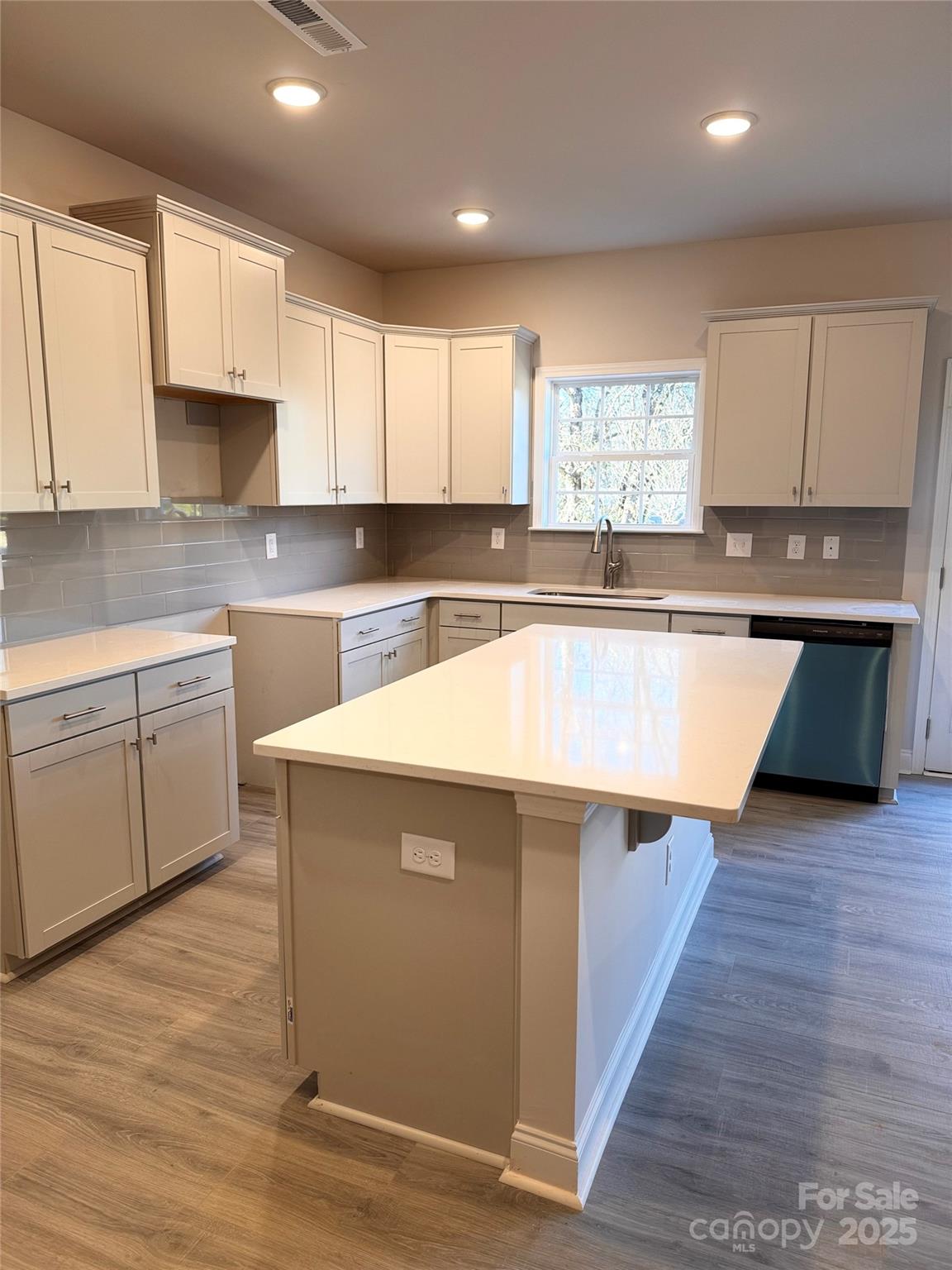 4033 Port Richmond Avenue #7 — Gastonia